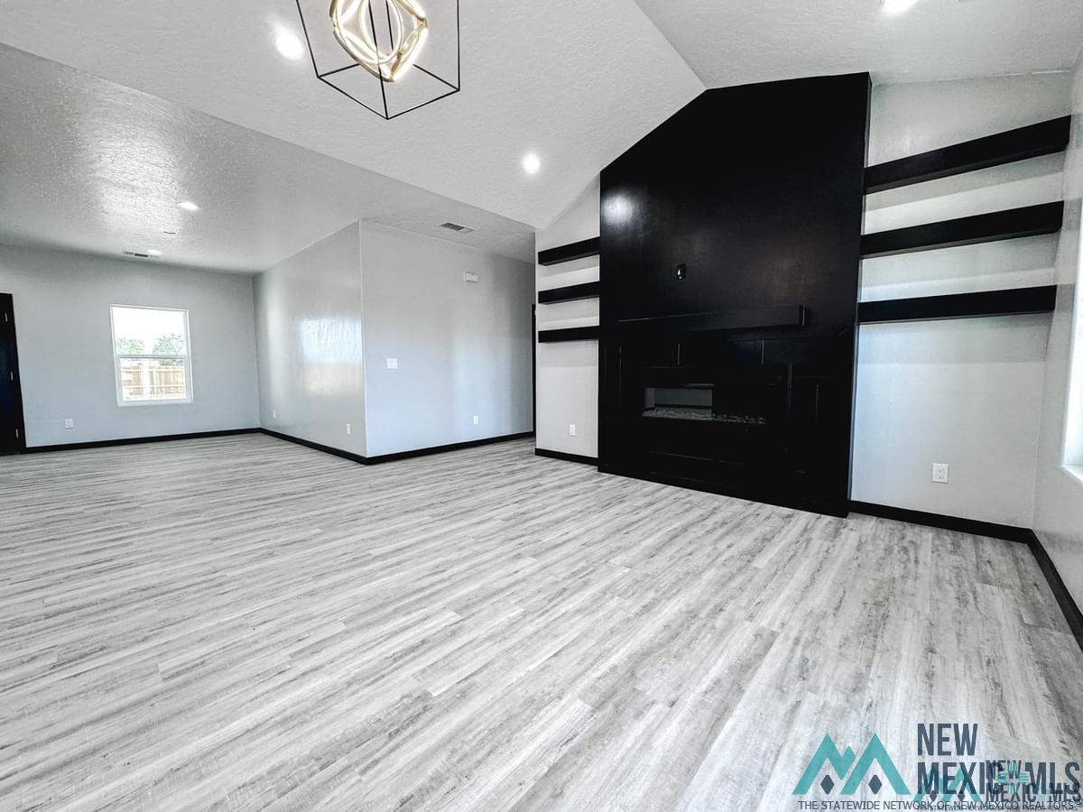 1236 Bella Vita Drive, Roswell, Texas image 3