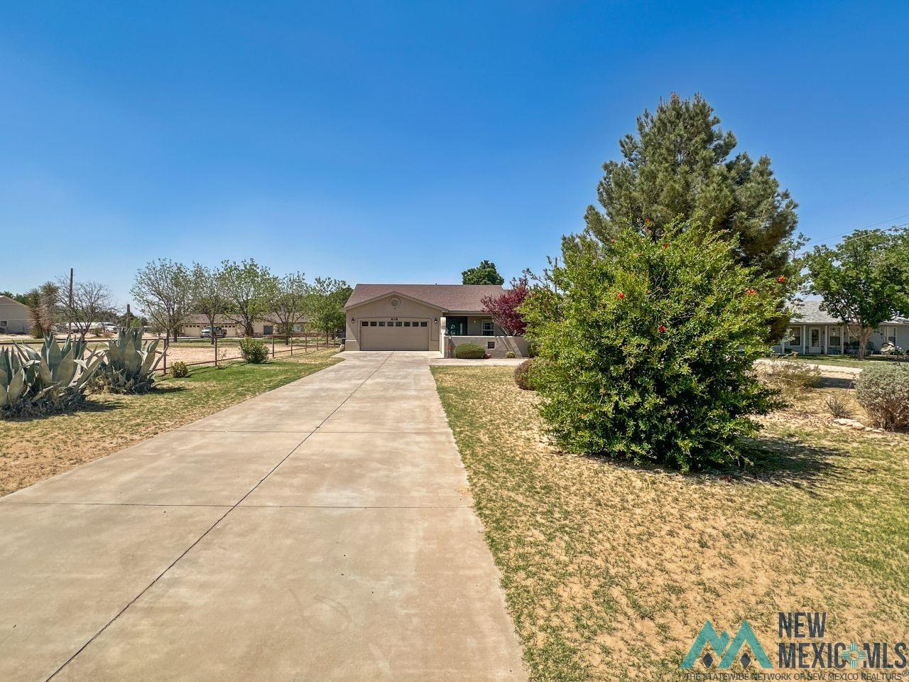 808 E Chapman Road, Carlsbad, Texas image 2