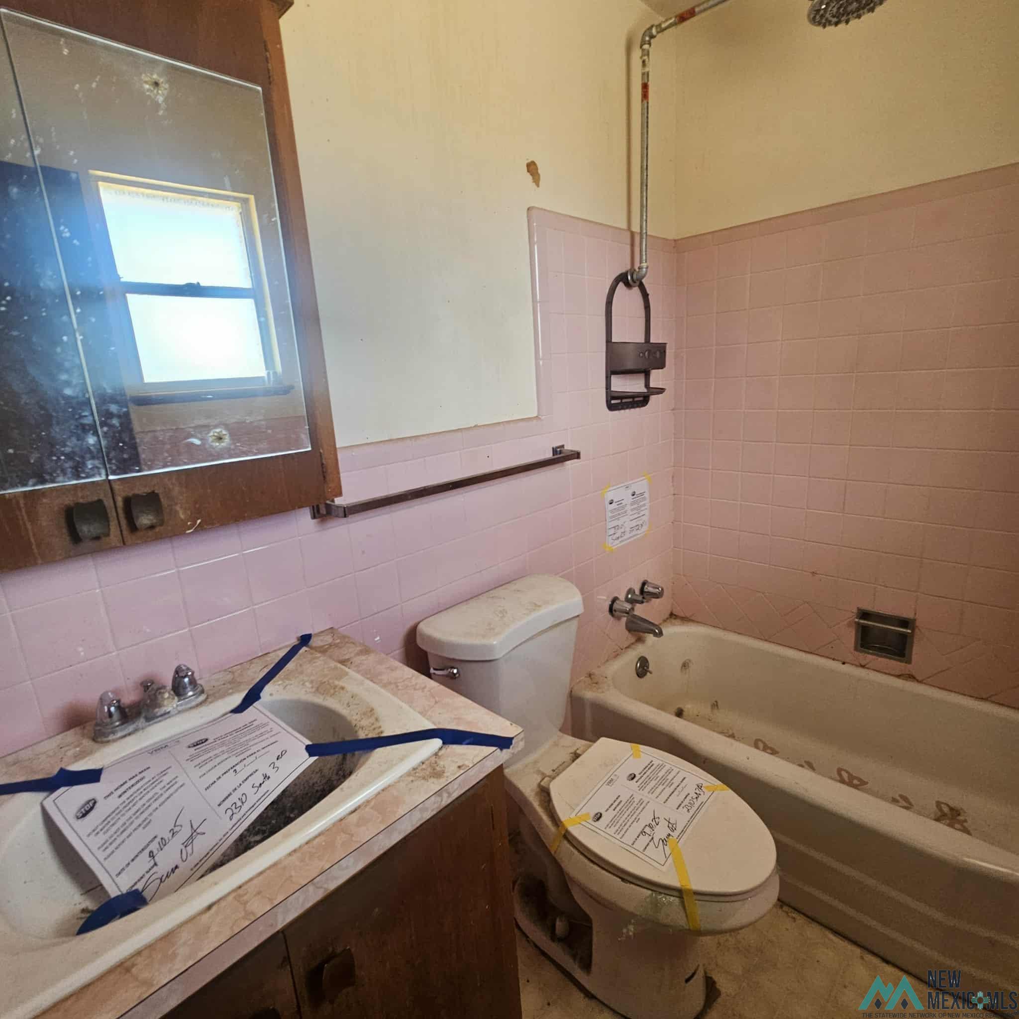 TucumcAri, New Mexico 88401, United States, 3 Bedrooms Bedrooms, ,2 BathroomsBathrooms,Residential,Active,233819