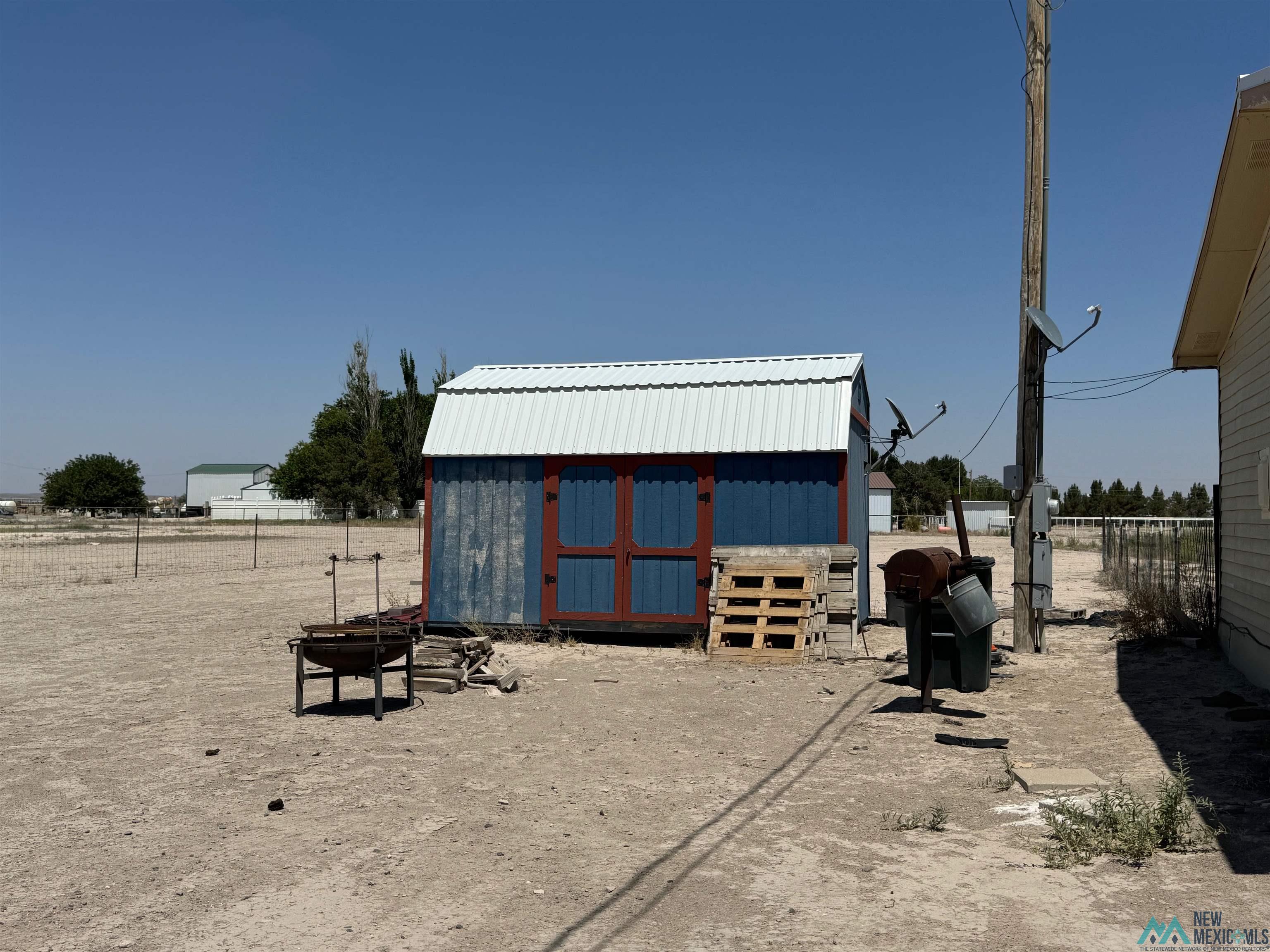 6 Lark Lane, Artesia, New Mexico image 2