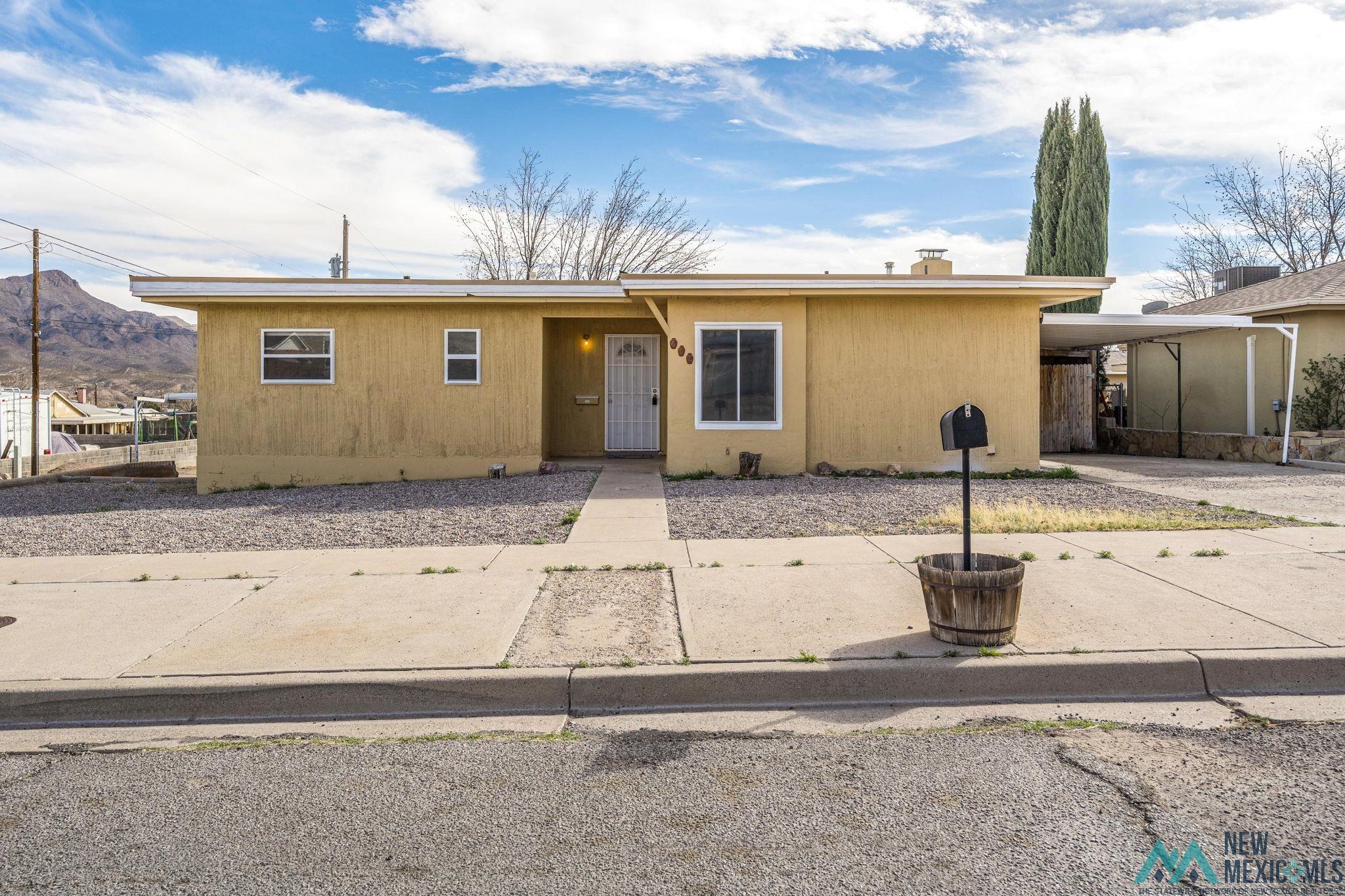 412 W 9th Street, Truth Or Consequences, Texas image 3