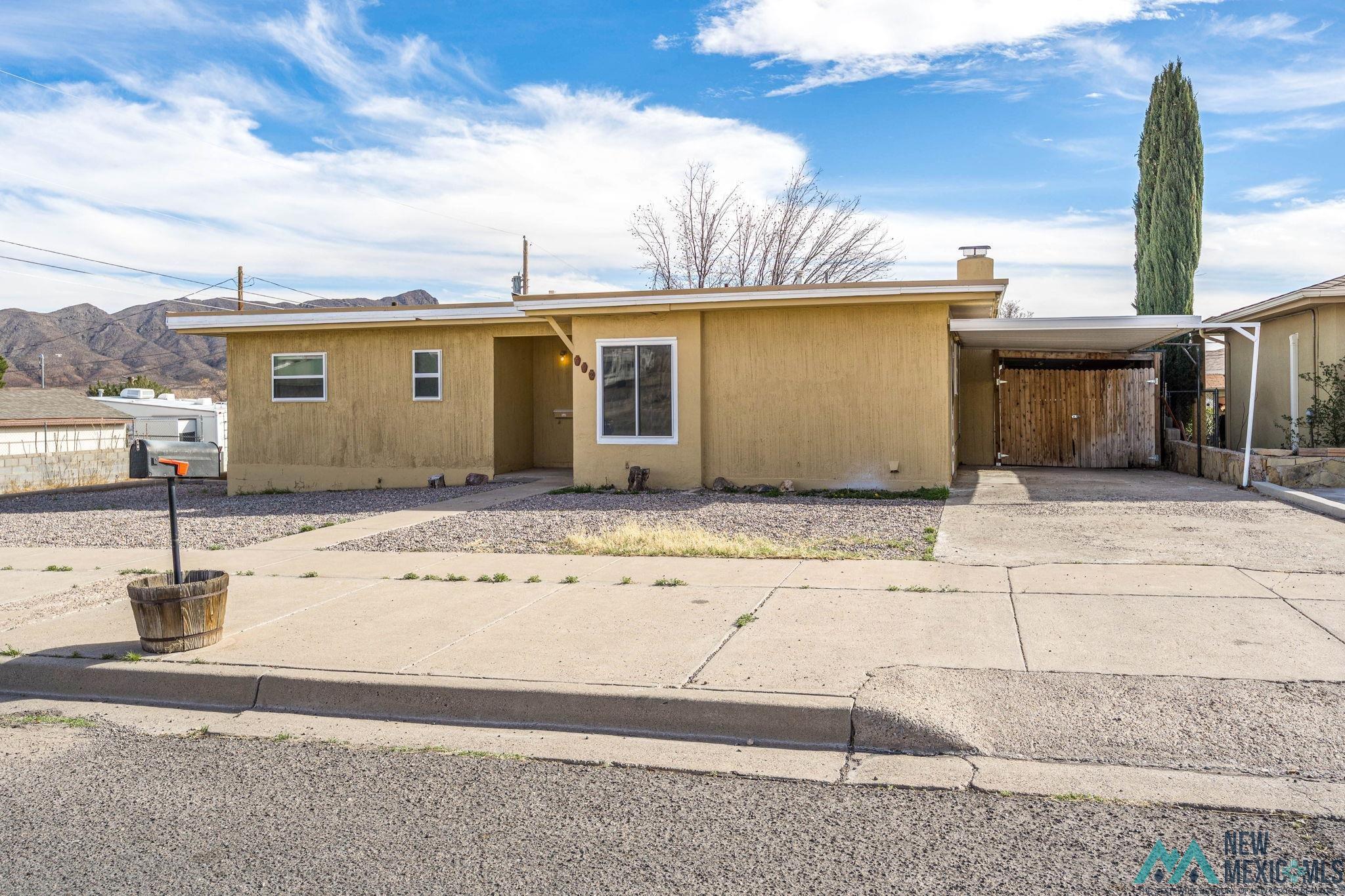 412 W 9th Street, Truth Or Consequences, Texas image 4
