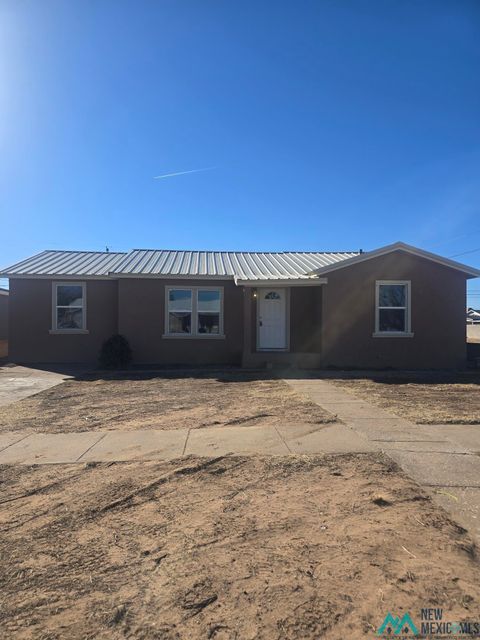 Homes For Sale - 1217 W Madison Common<br/> Lovington, NM 88260