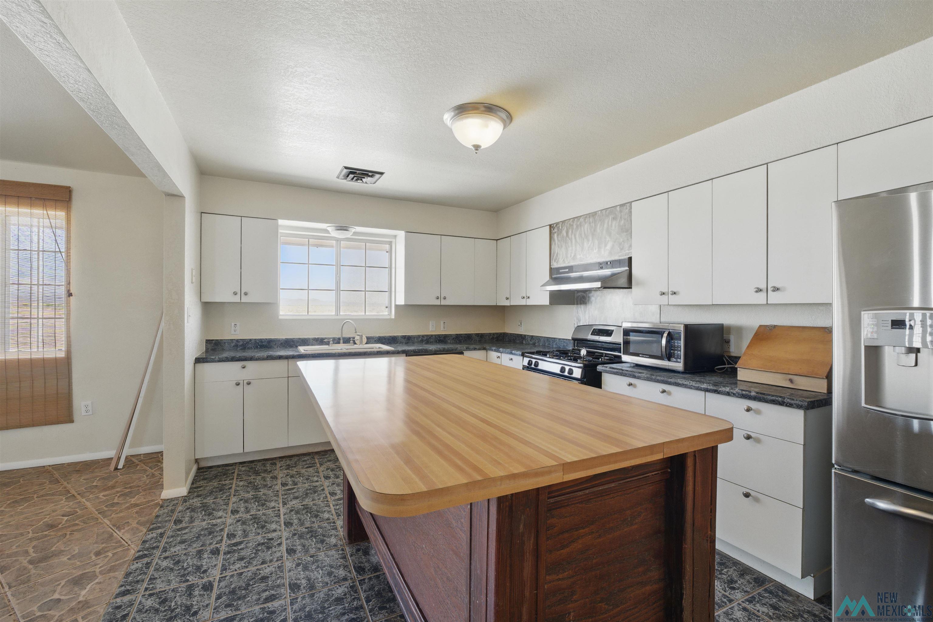 18800 SE Candela Road, Deming, Texas image 6