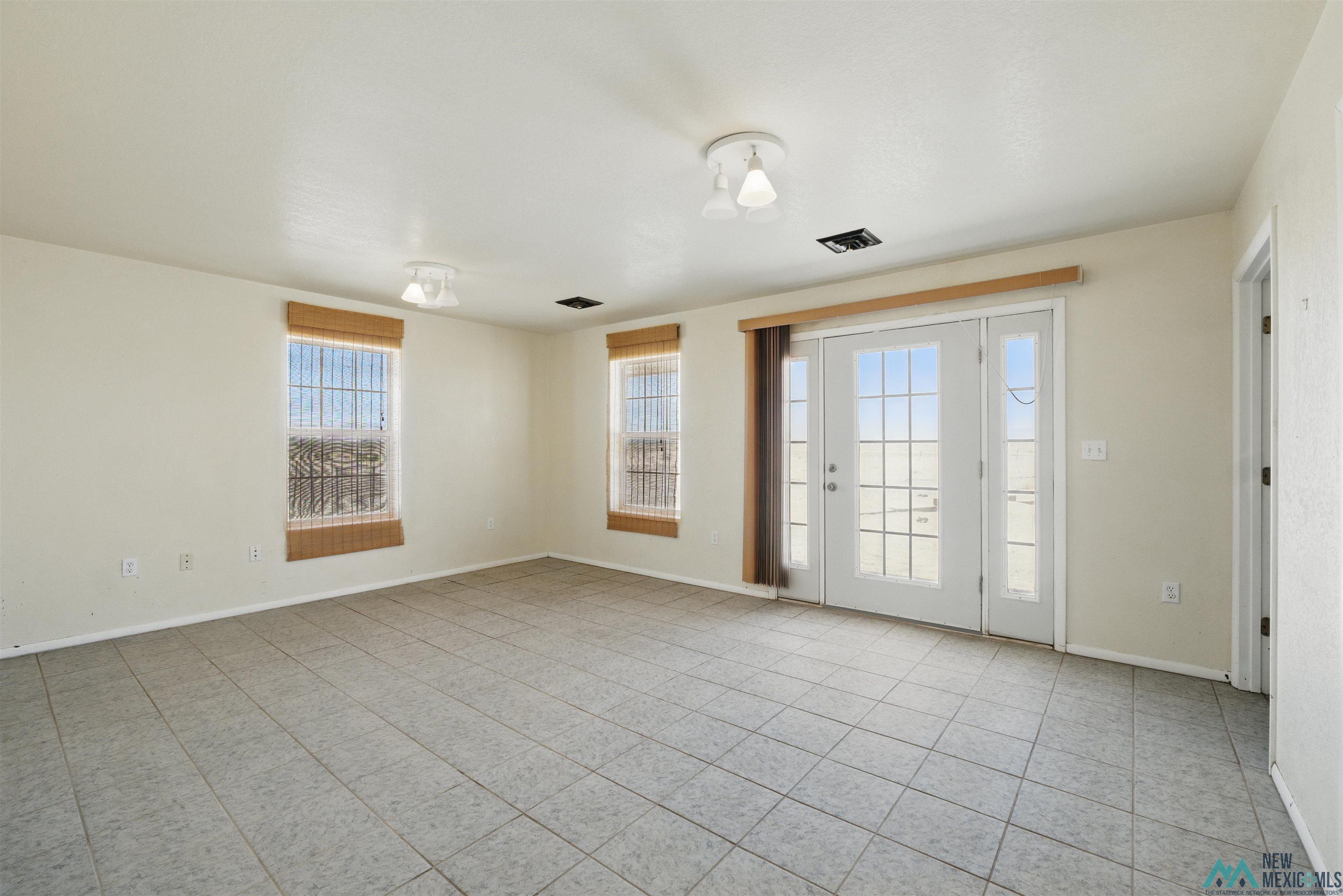 18800 SE Candela Road, Deming, Texas image 16