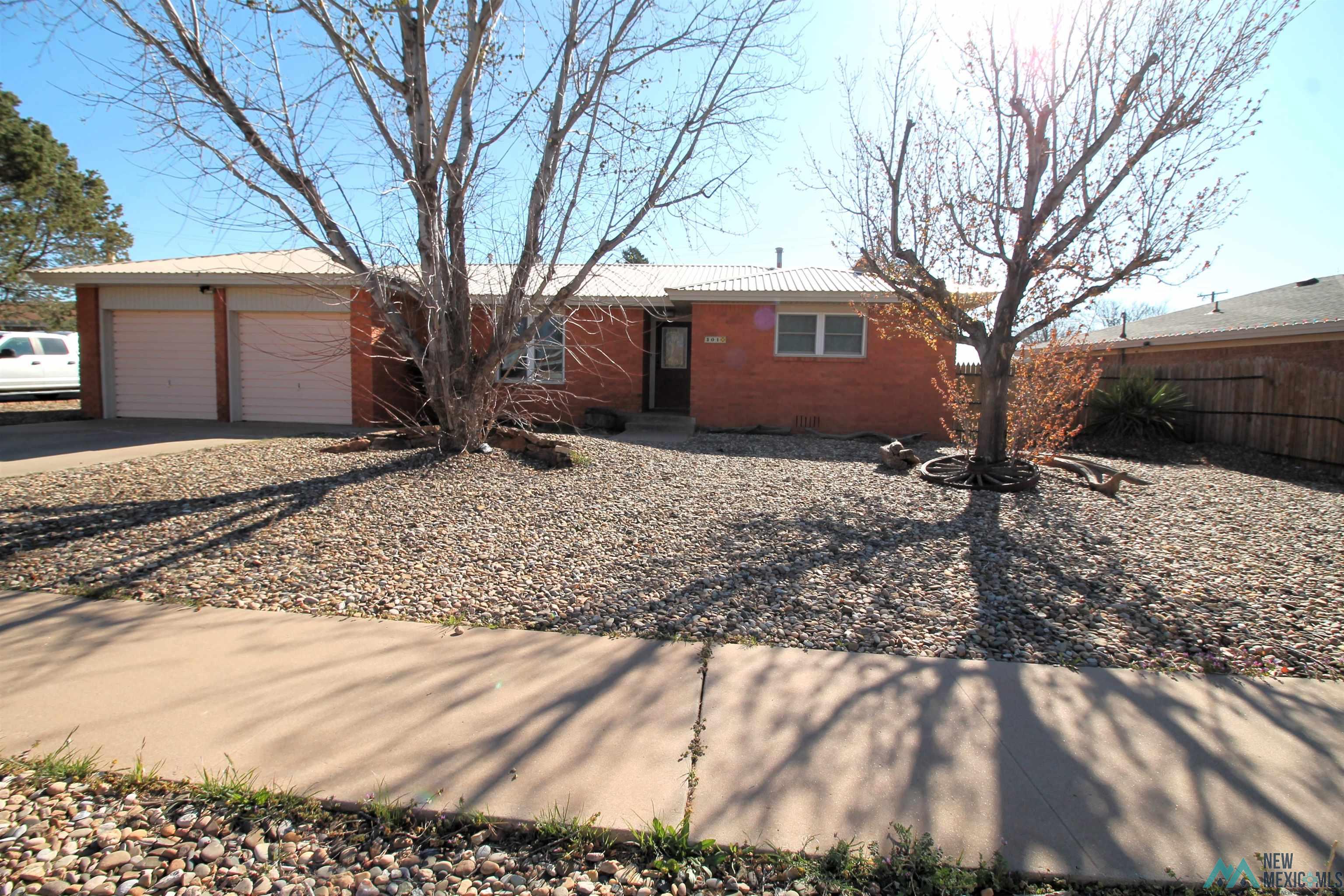 301 Cactus Drive, Clovis, Texas image 1