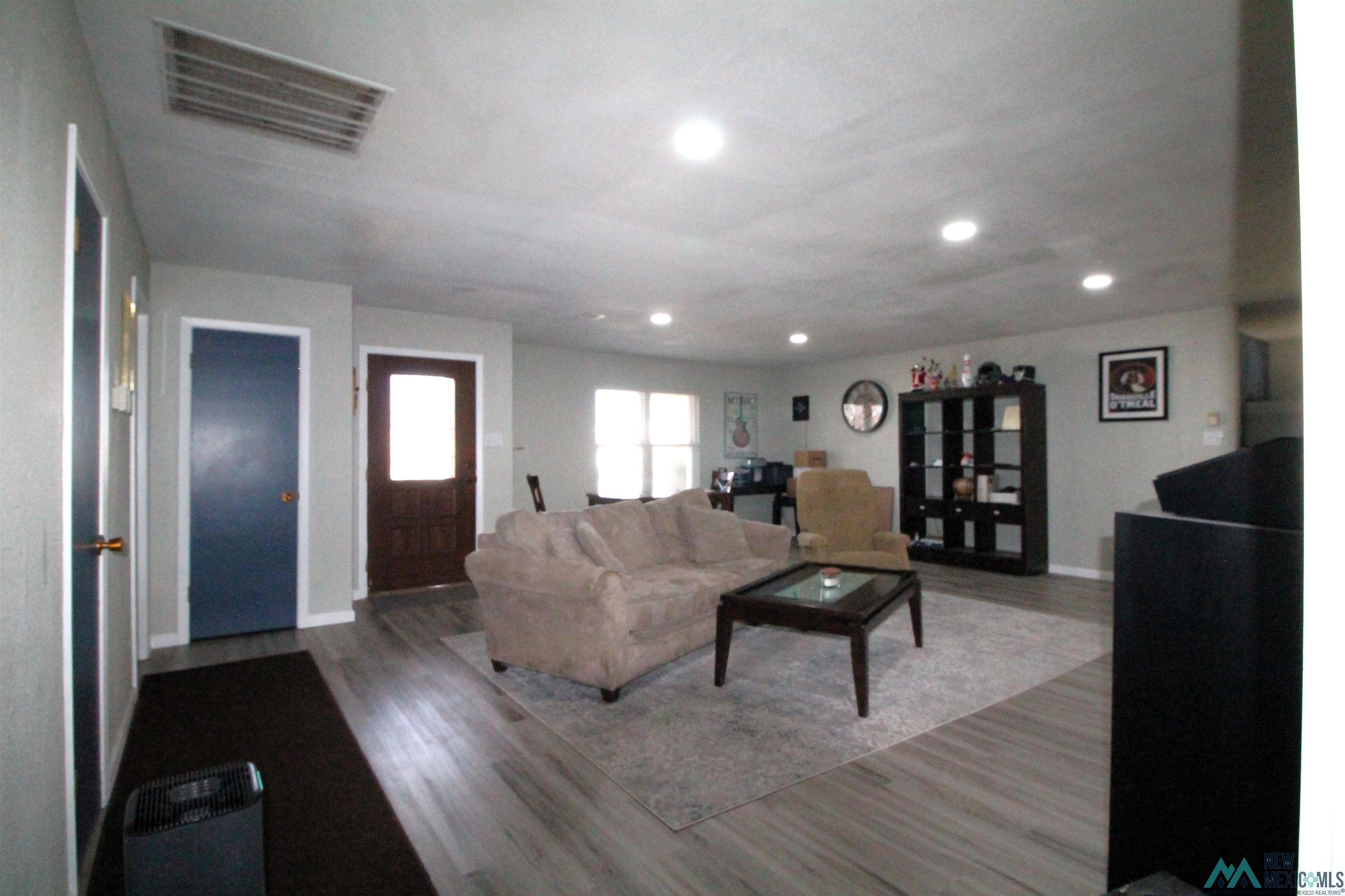 301 Cactus Drive, Clovis, Texas image 4