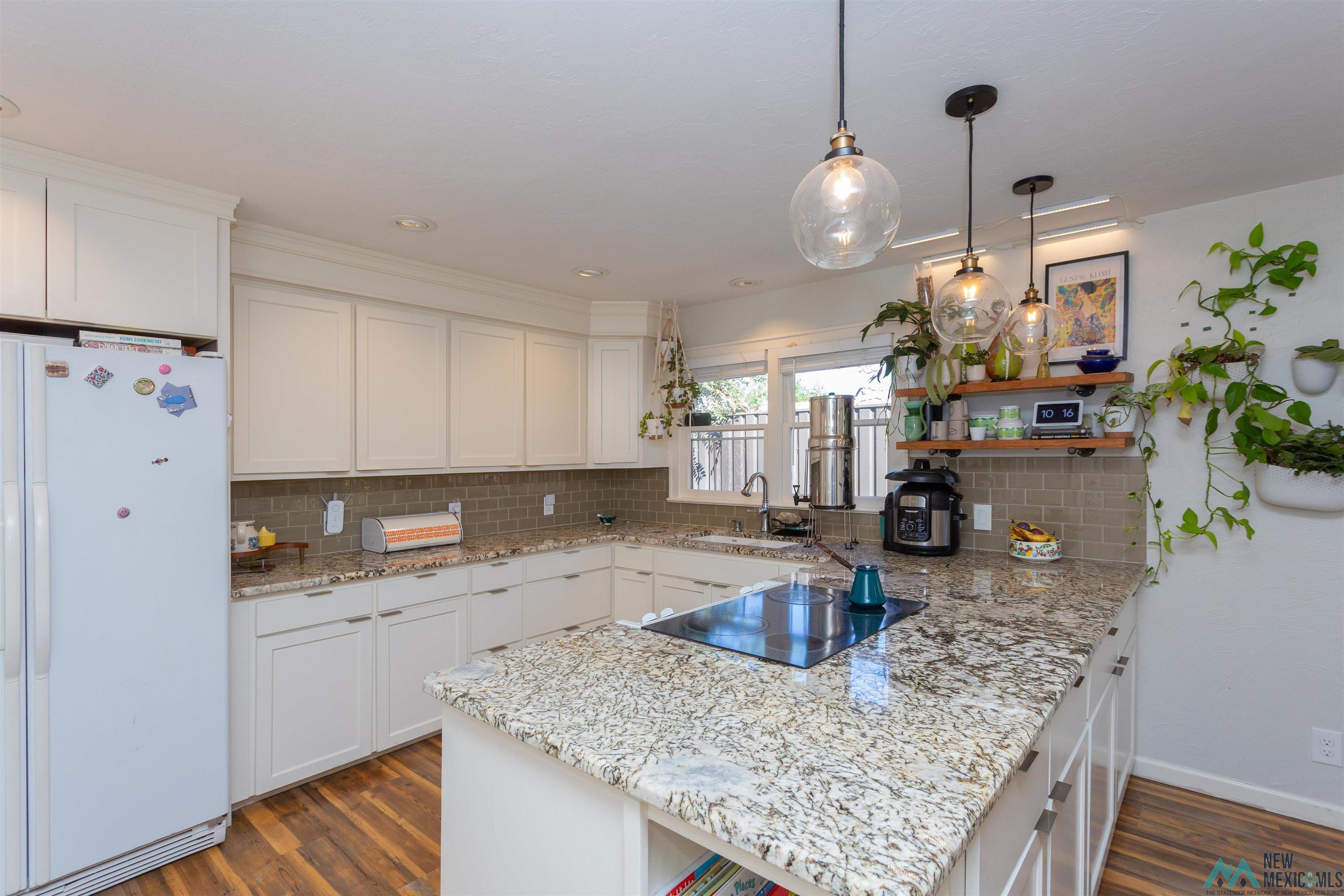 Roswell, New Mexico 88201, United States, 3 Bedrooms Bedrooms, ,2 BathroomsBathrooms,Residential,Active,217524