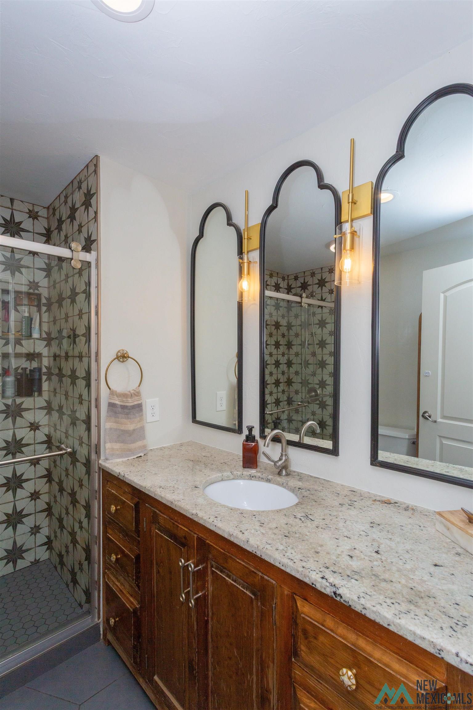 Roswell, New Mexico 88201, United States, 3 Bedrooms Bedrooms, ,2 BathroomsBathrooms,Residential,Active,217524