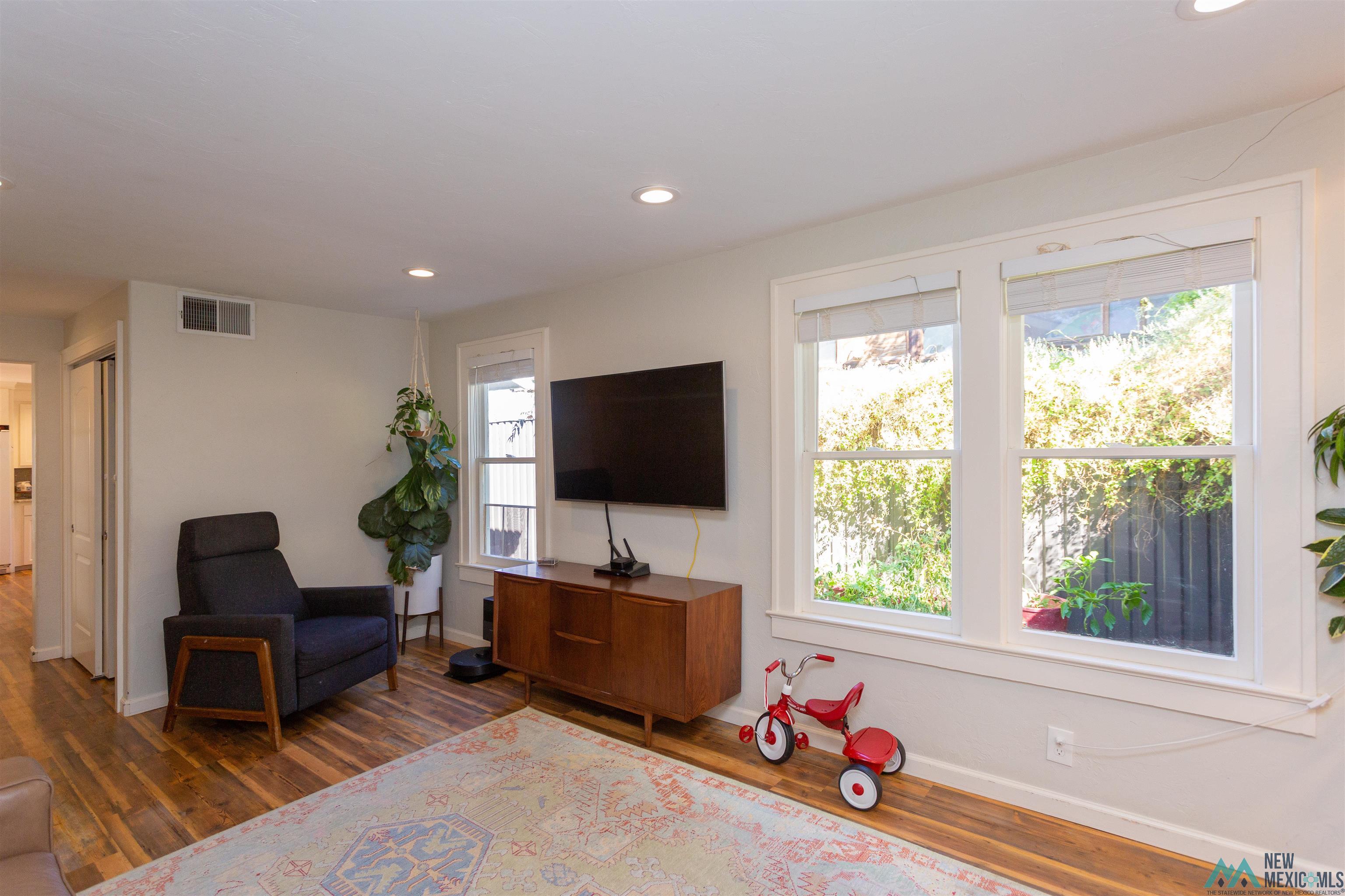 Roswell, New Mexico 88201, United States, 3 Bedrooms Bedrooms, ,2 BathroomsBathrooms,Residential,Active,217524