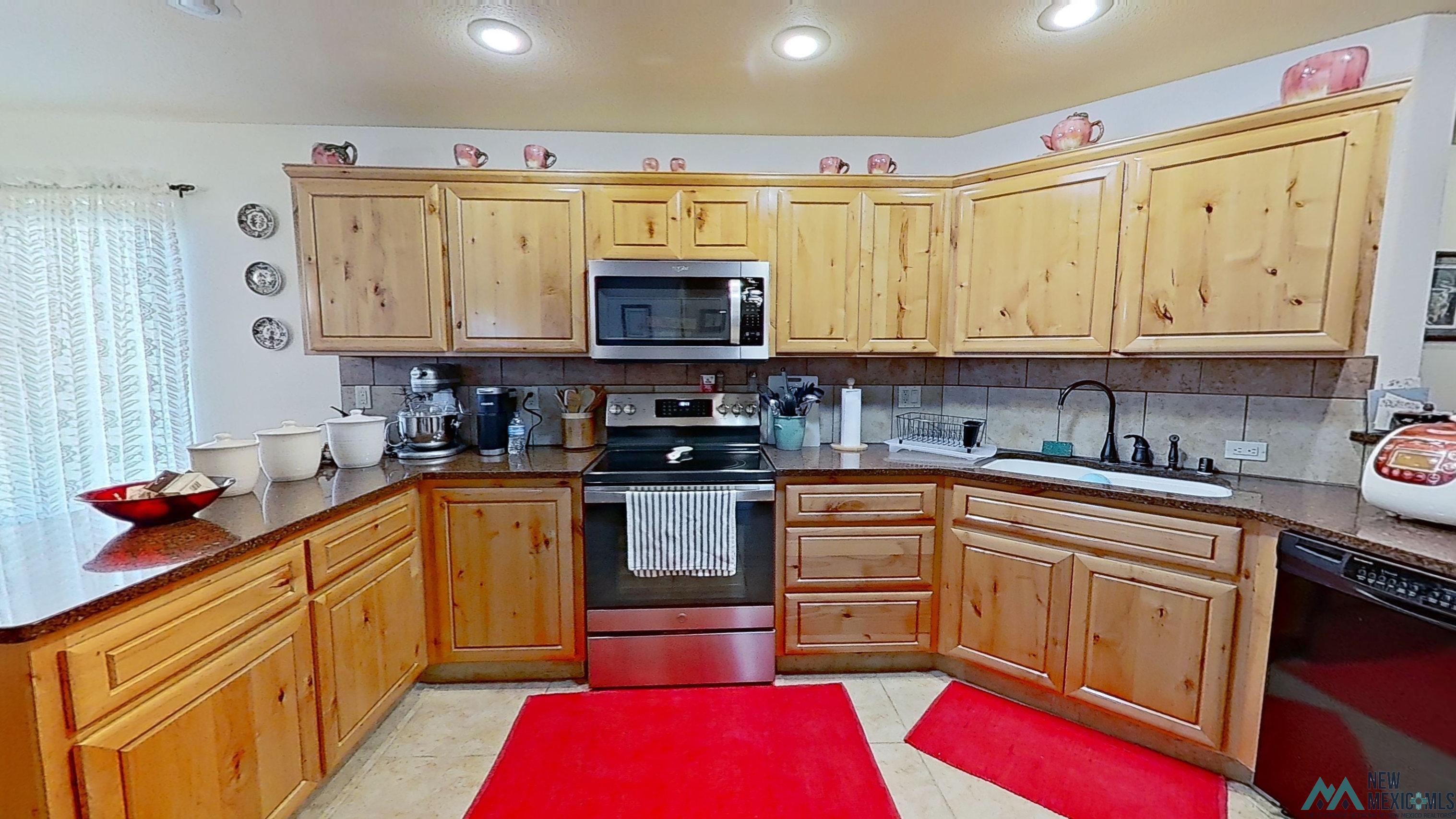 3007 Sand Trap Road, Deming, Texas image 11