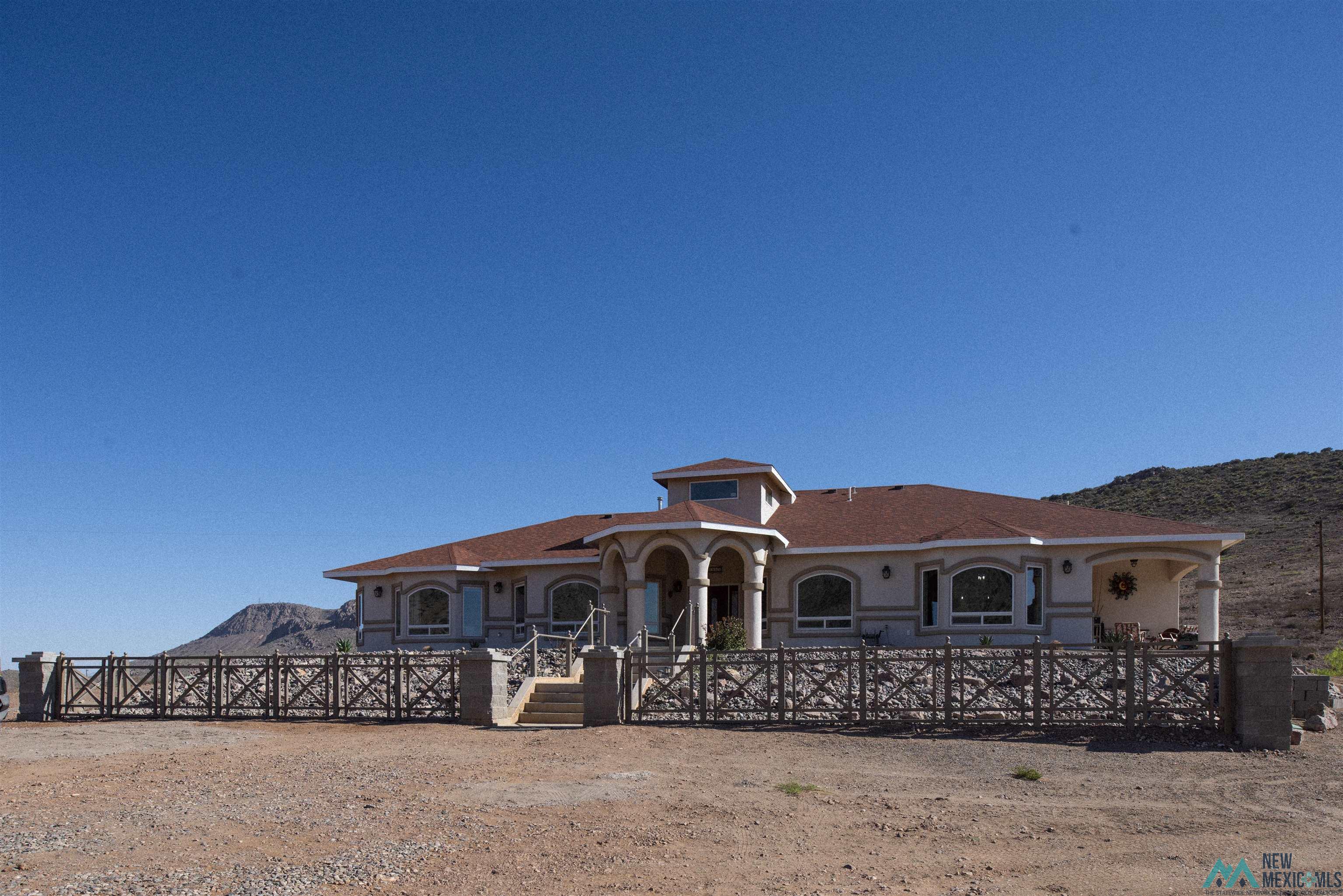 10595 SE Durango Road, Deming, Texas image 2