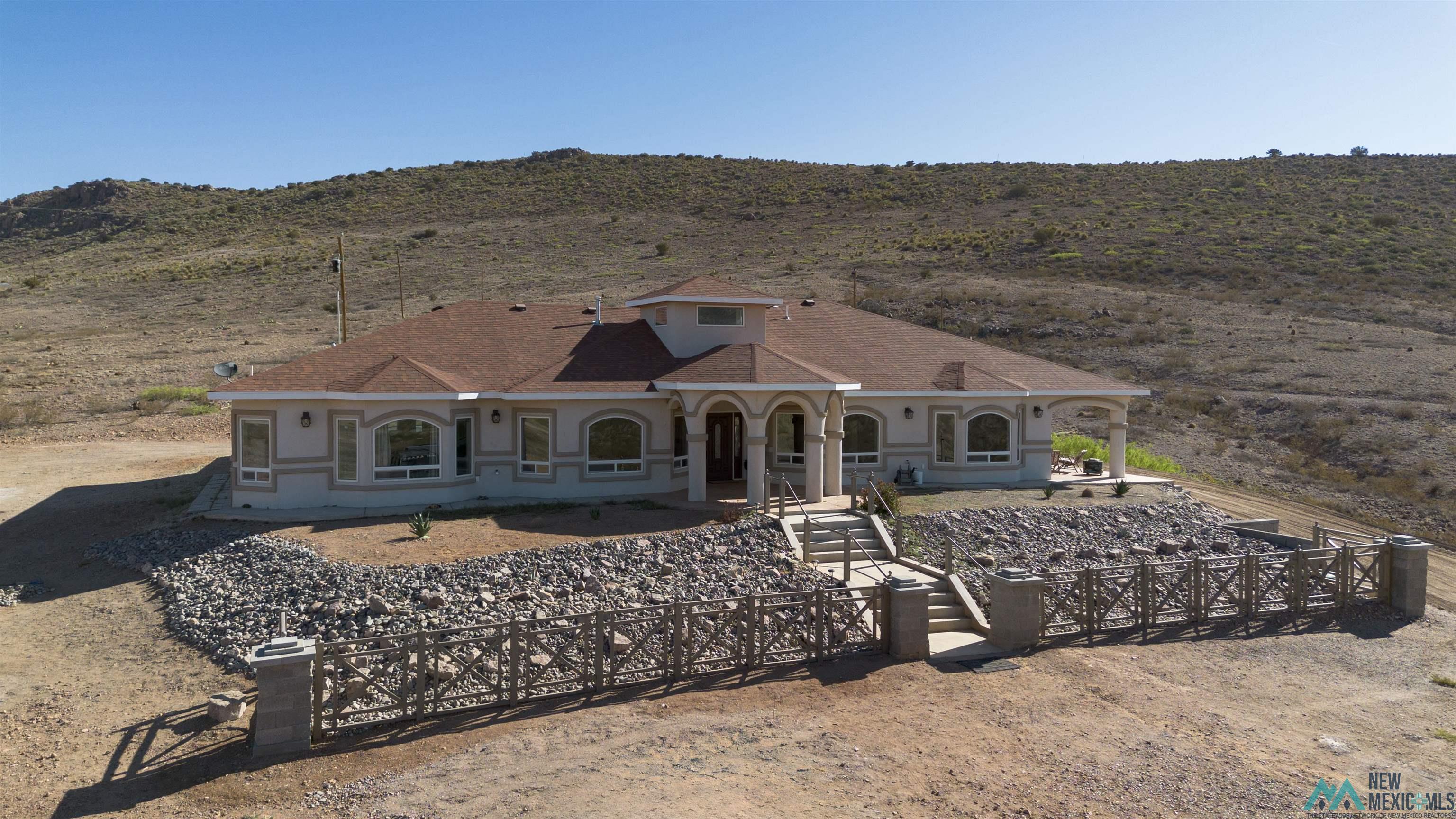 10595 SE Durango Road, Deming, Texas image 7