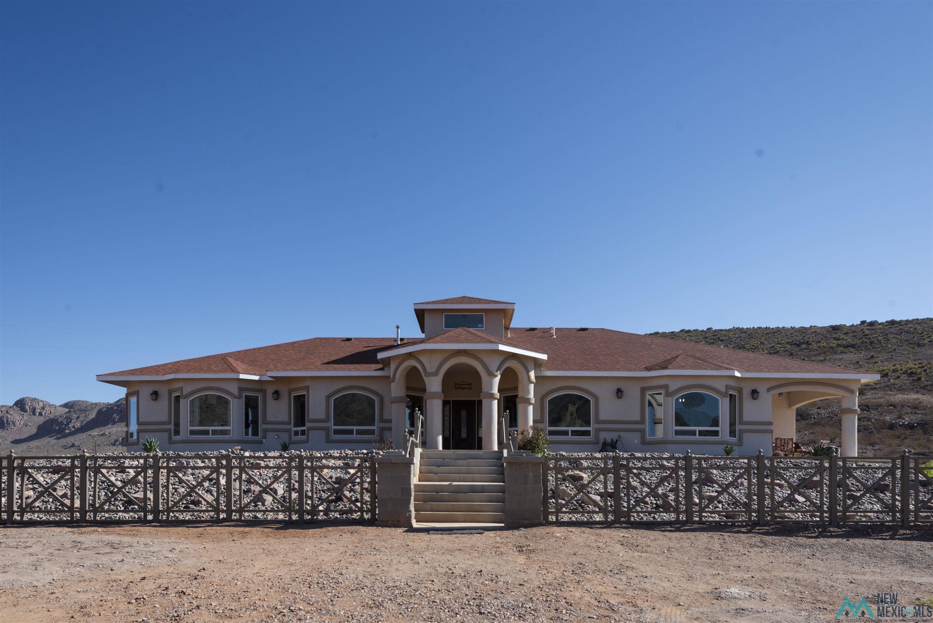 10595 SE Durango Road, Deming, Texas image 1