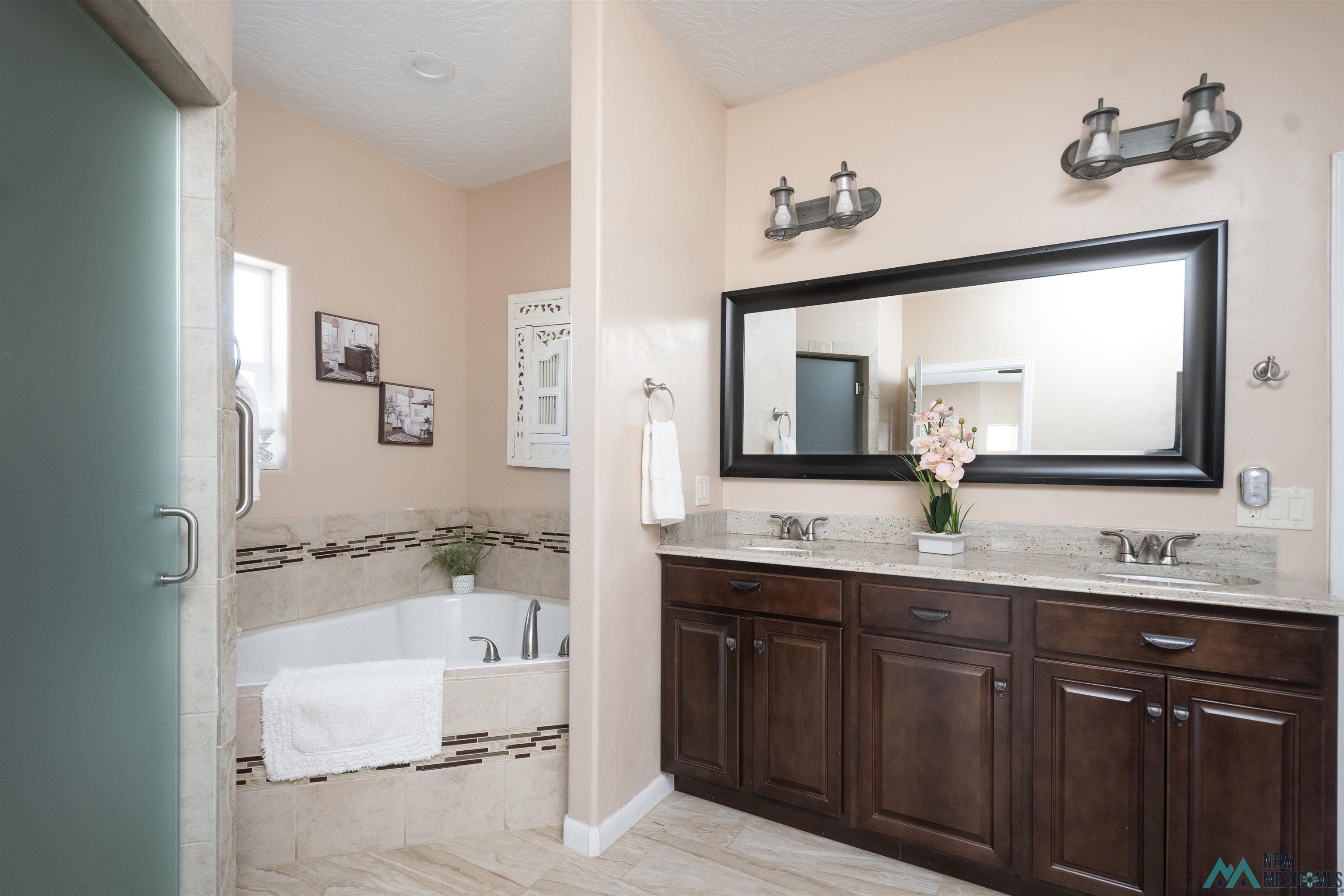 10595 SE Durango Road, Deming, Texas image 21