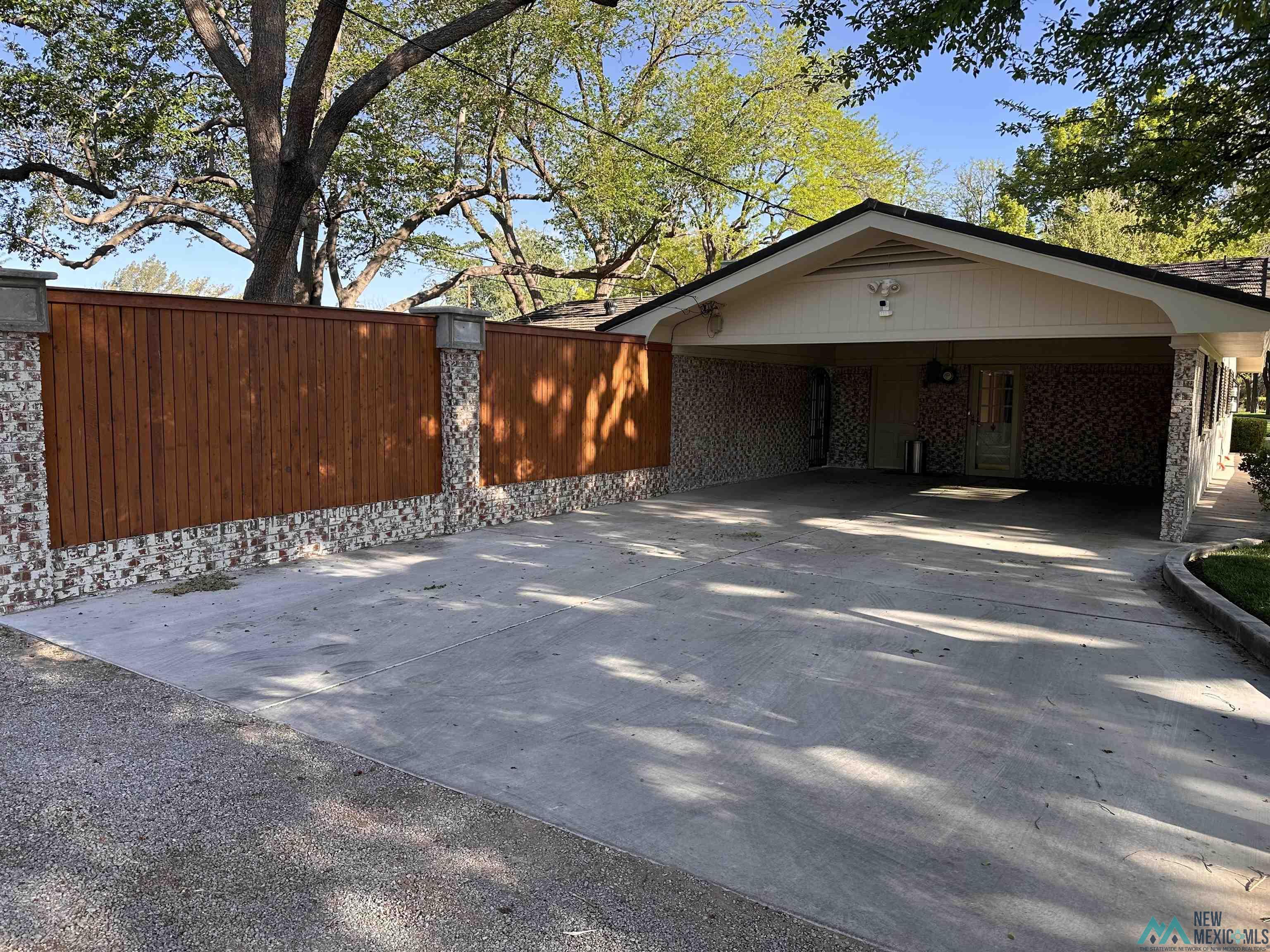 700 Chrysler Drive, Roswell, New Mexico image 5