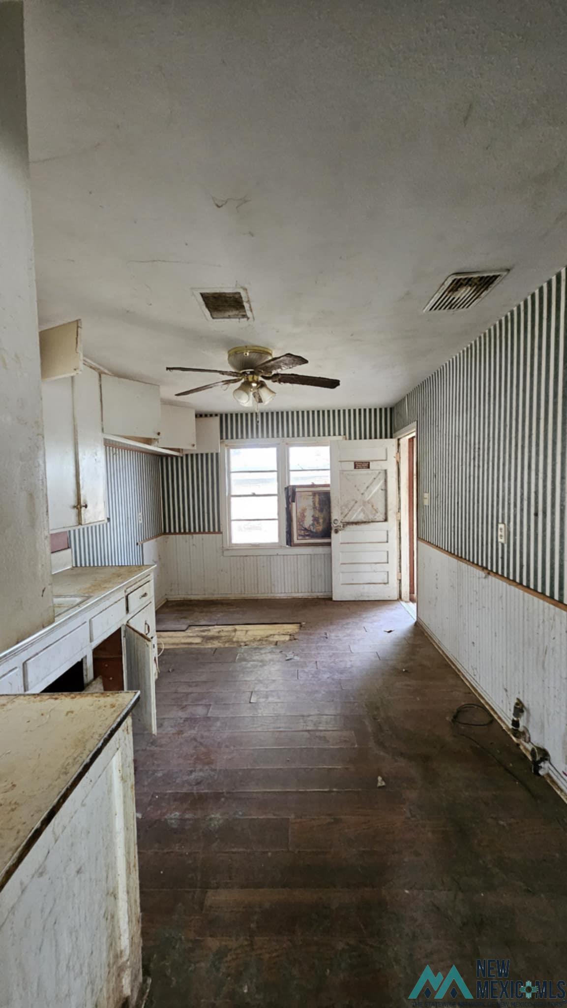 Carlsbad, New Mexico 88220, United States, 3 Bedrooms Bedrooms, ,1 BathroomBathrooms,Residential,Active,239135