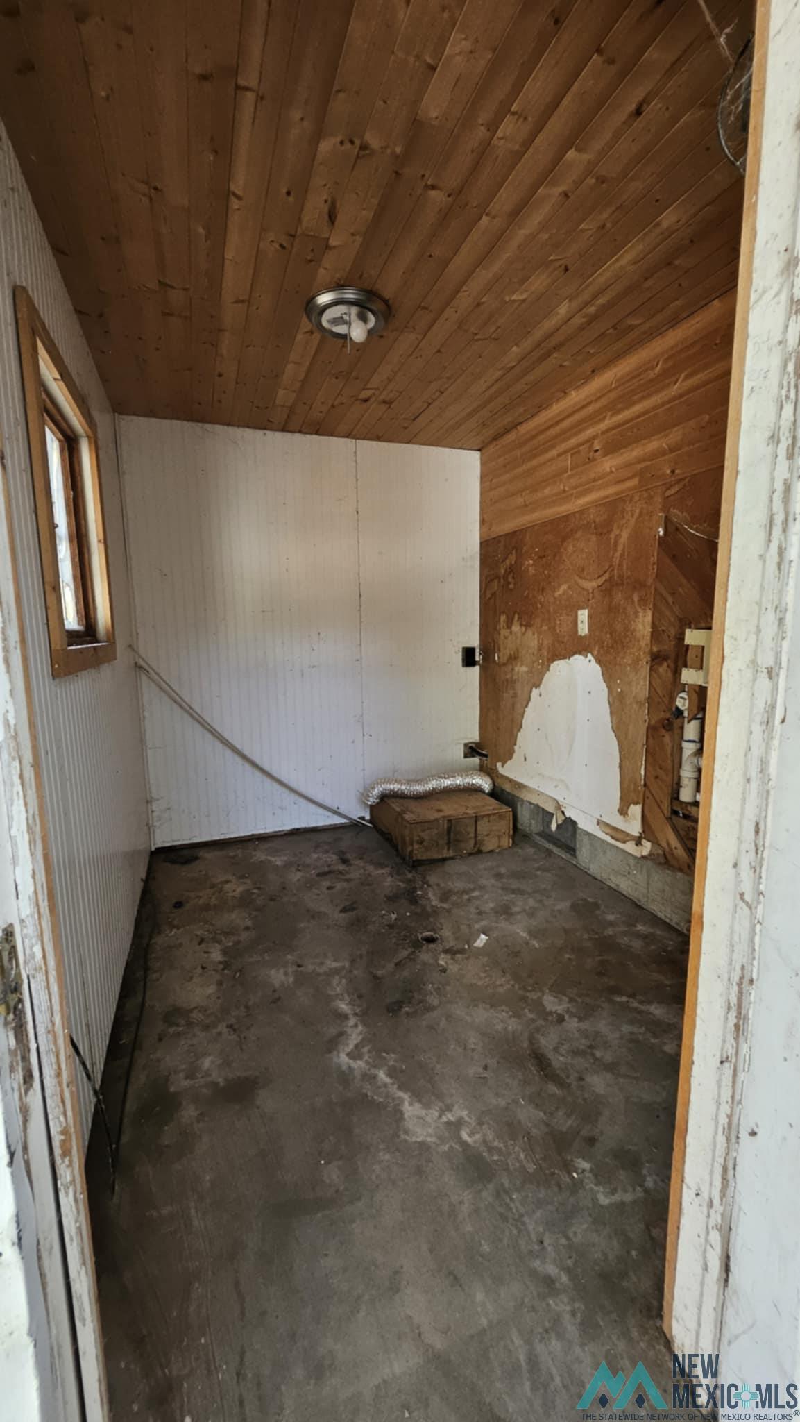 Carlsbad, New Mexico 88220, United States, 3 Bedrooms Bedrooms, ,1 BathroomBathrooms,Residential,Active,239135