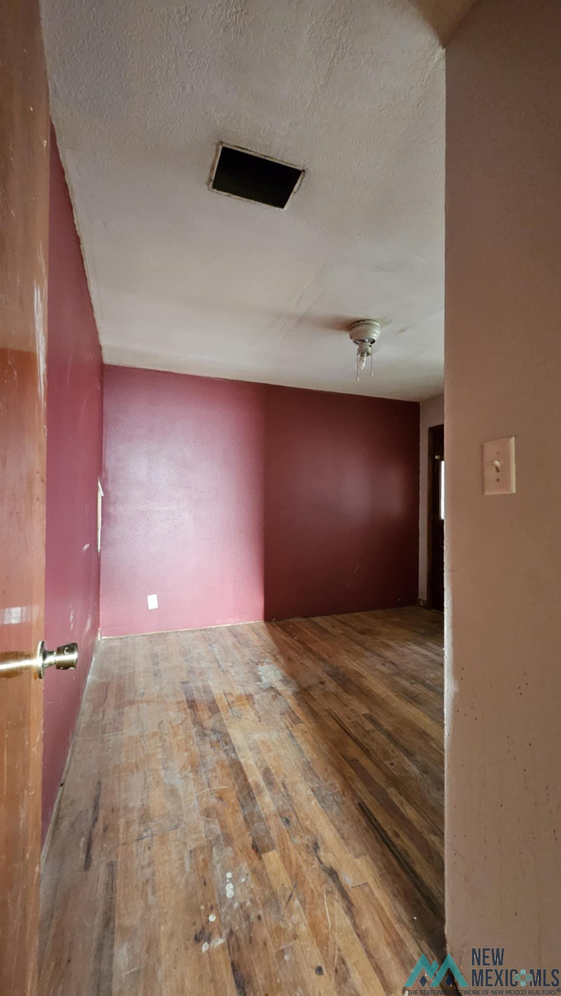 Carlsbad, New Mexico 88220, United States, 3 Bedrooms Bedrooms, ,1 BathroomBathrooms,Residential,Active,239135