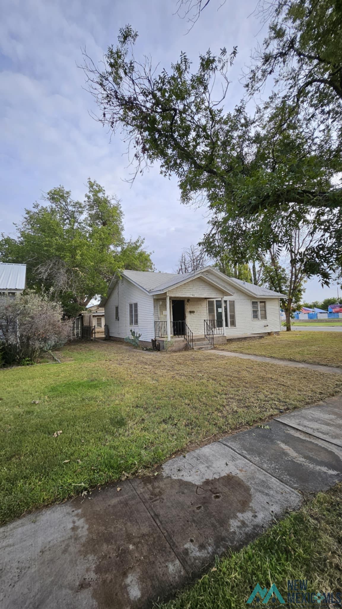 Carlsbad, New Mexico 88220, United States, 3 Bedrooms Bedrooms, ,1 BathroomBathrooms,Residential,Active,239135