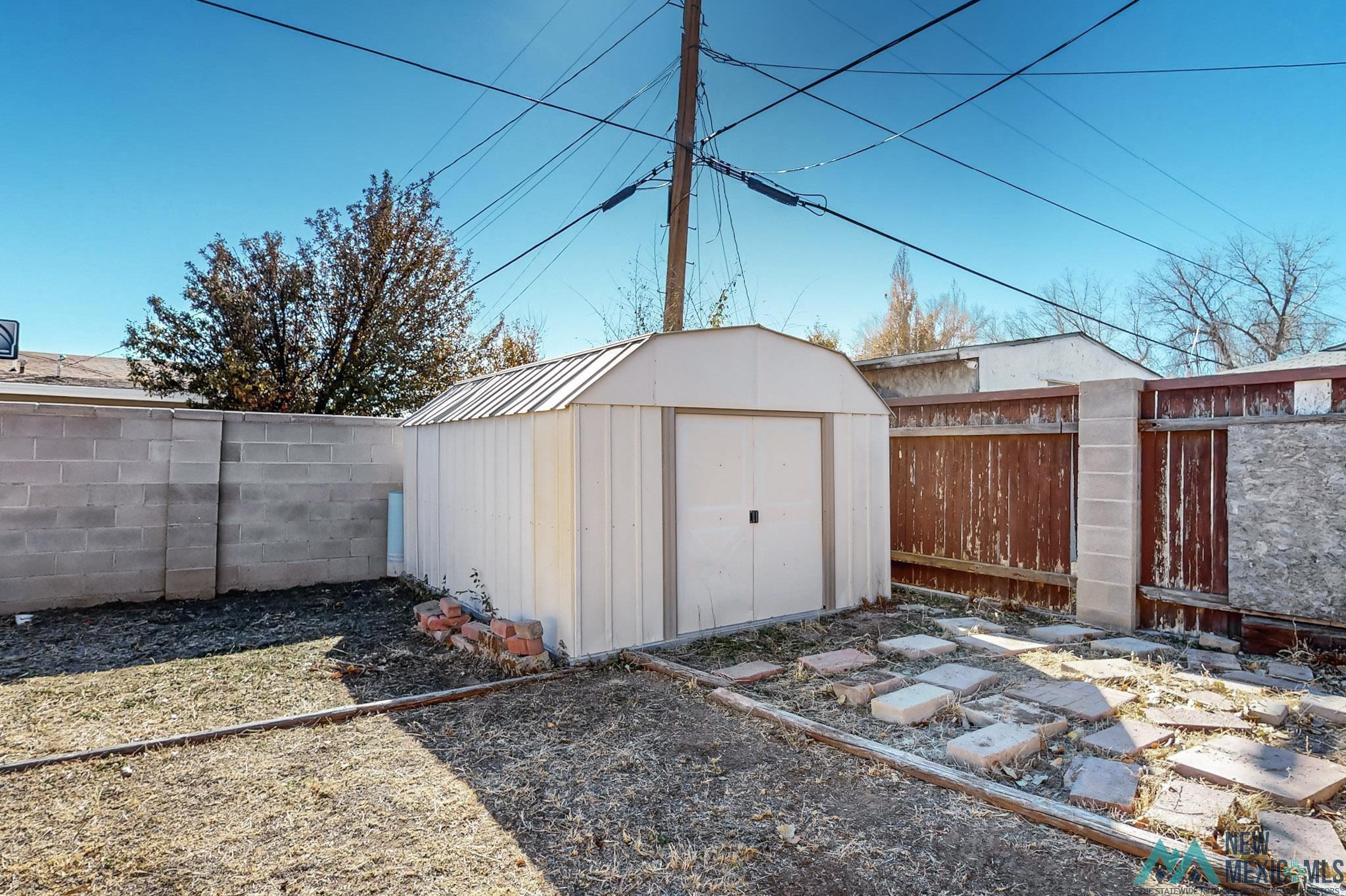 805 Flagstaff Avenue, Grants, Texas image 34