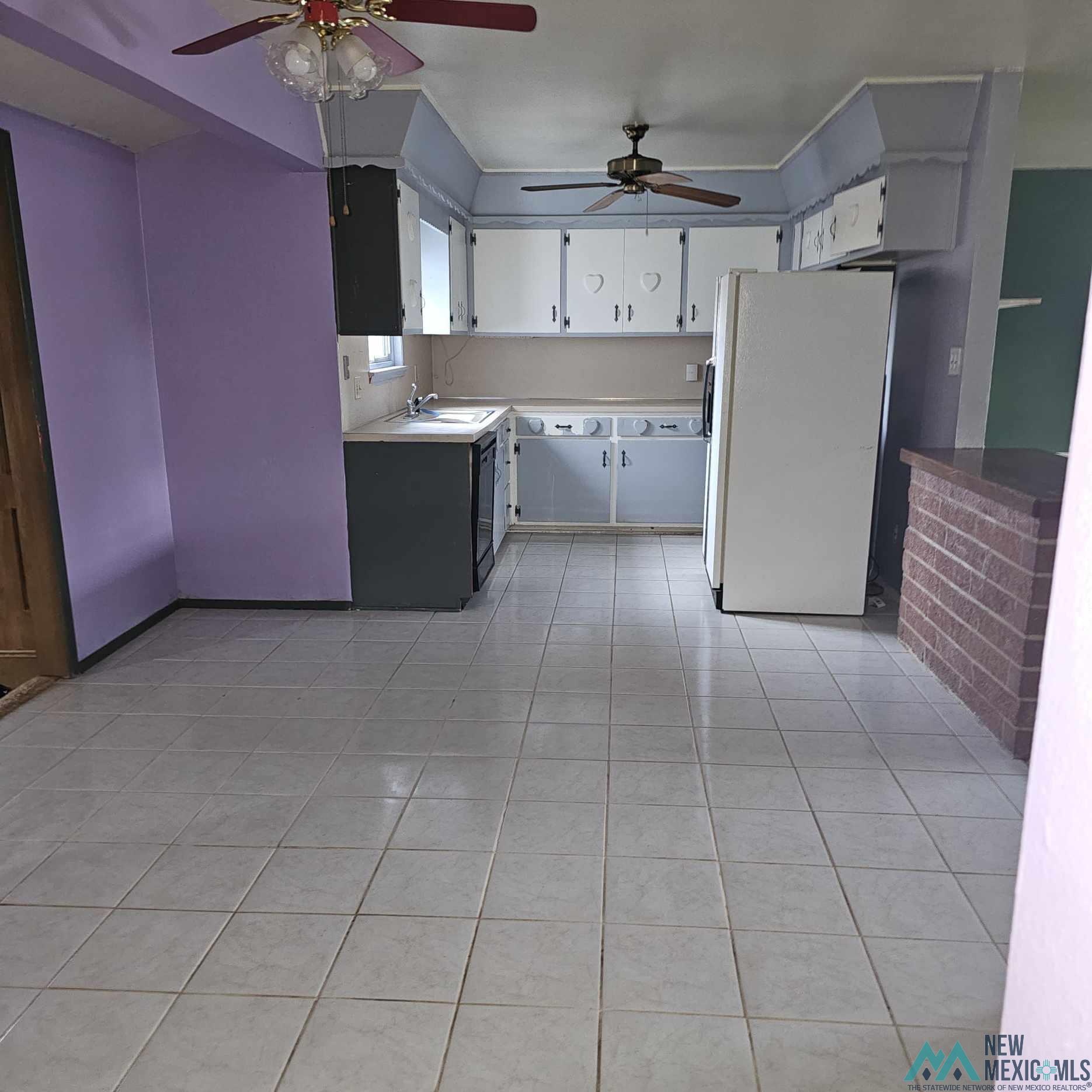 Clovis, New Mexico 88101, United States, 3 Bedrooms Bedrooms, ,2 BathroomsBathrooms,Residential,Pending,24950