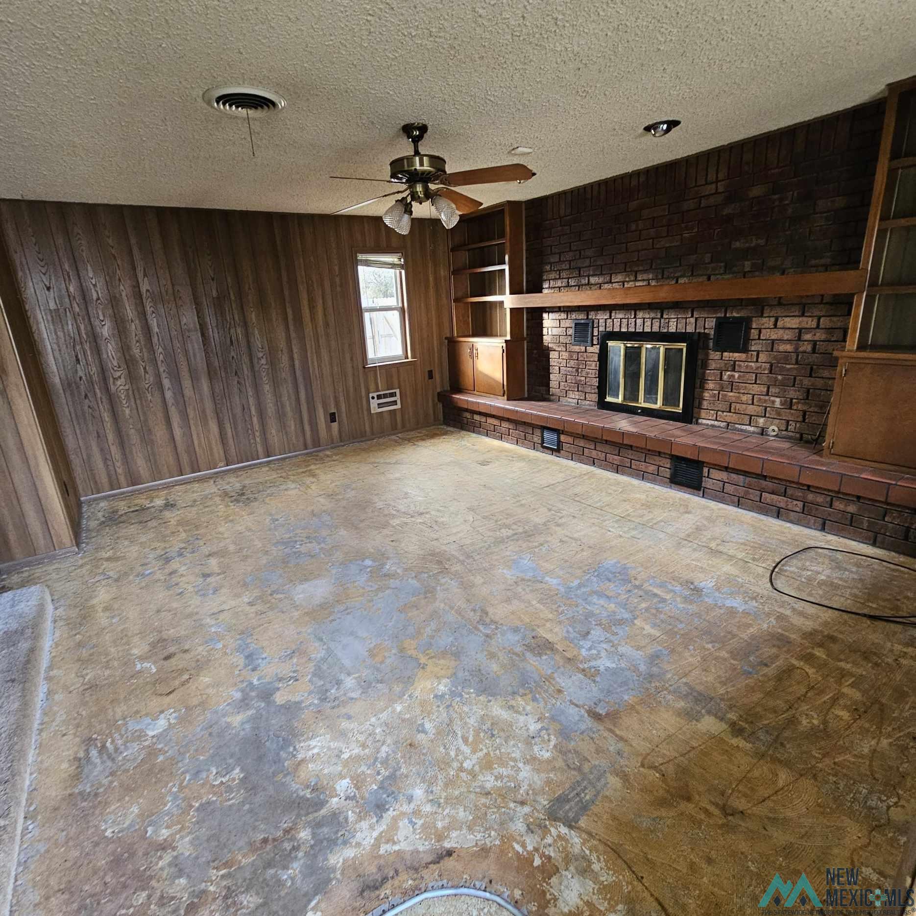 Clovis, New Mexico 88101, United States, 3 Bedrooms Bedrooms, ,2 BathroomsBathrooms,Residential,Pending,24950