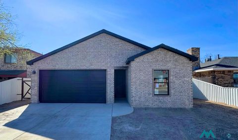 Homes For Sale - 3011 N Montgomery Street<br/> Hobbs, NM 88240