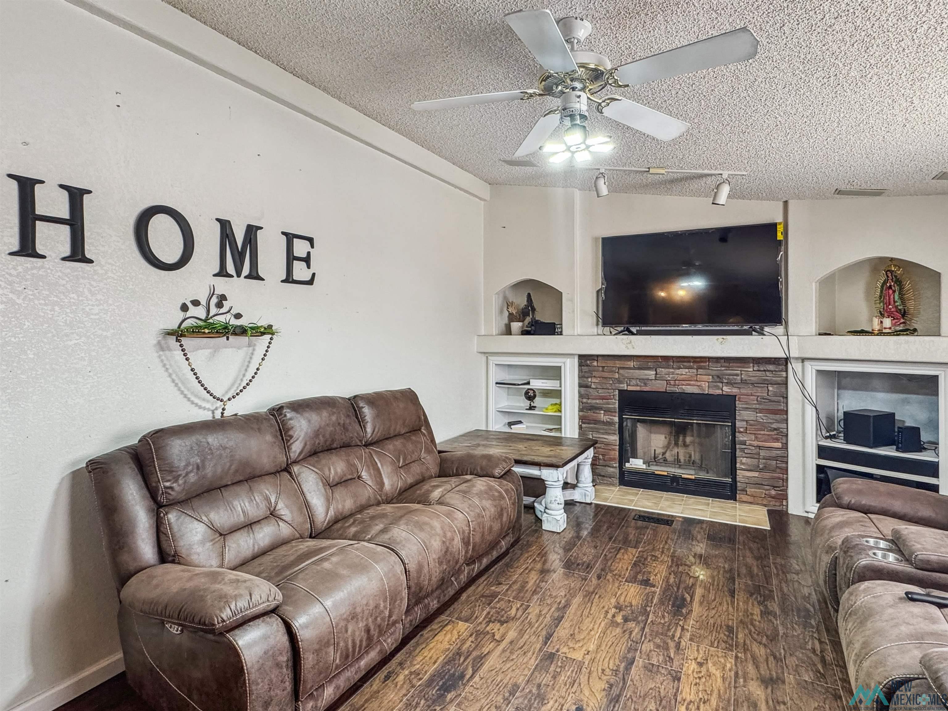 2411 W Socorro Road, Carlsbad, Texas image 12
