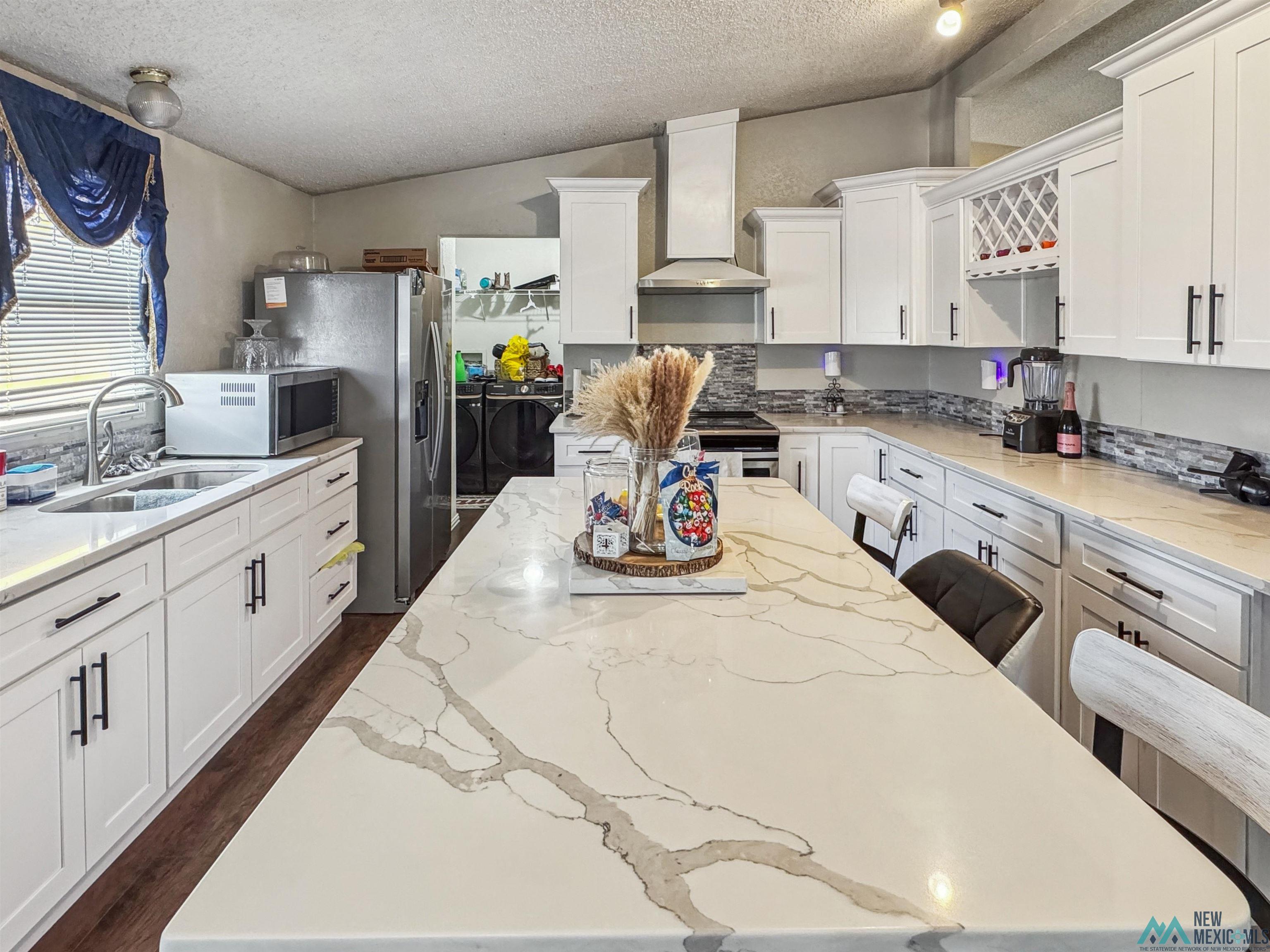 2411 W Socorro Road, Carlsbad, Texas image 16