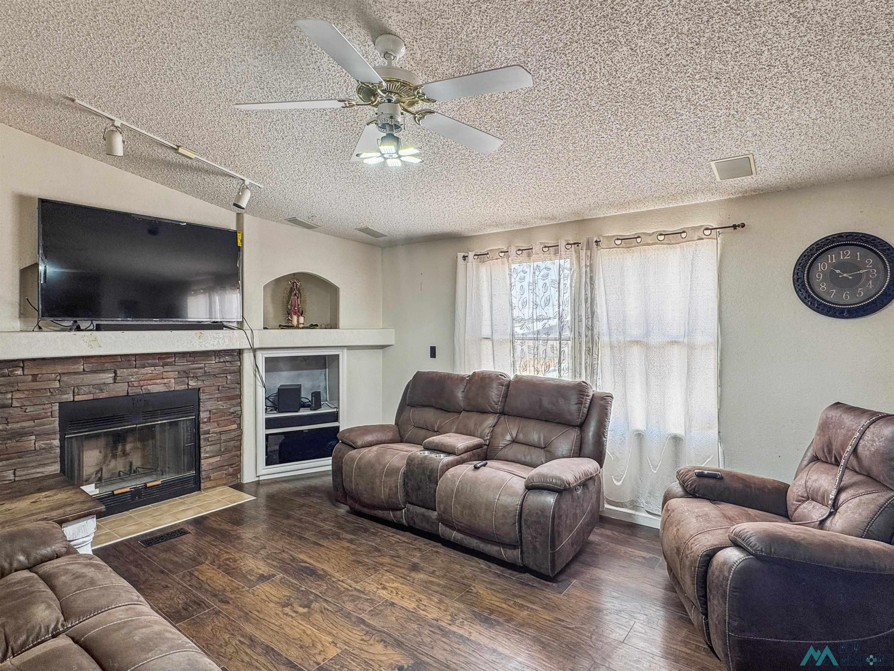 2411 W Socorro Road, Carlsbad, Texas image 11