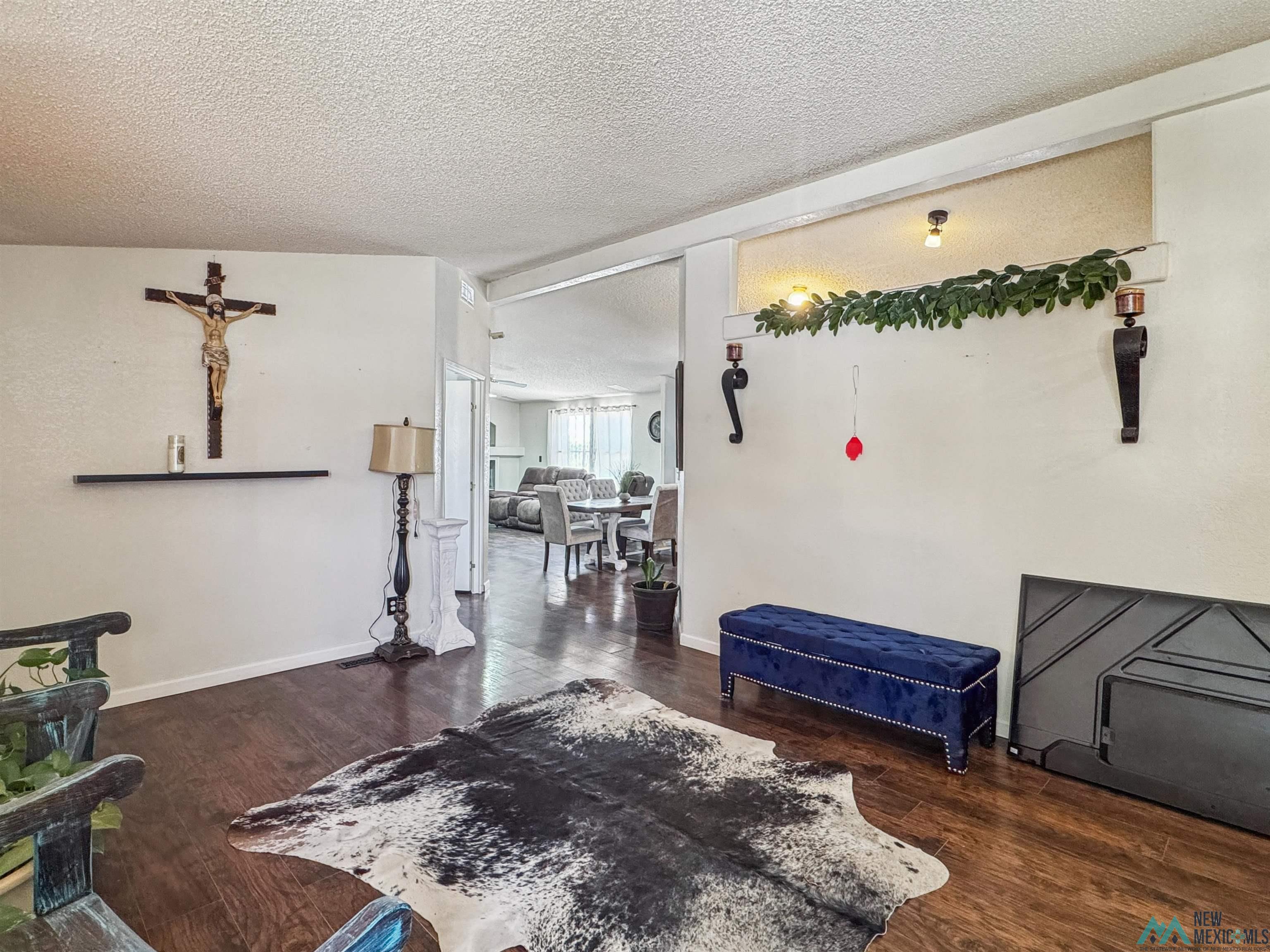 2411 W Socorro Road, Carlsbad, Texas image 9