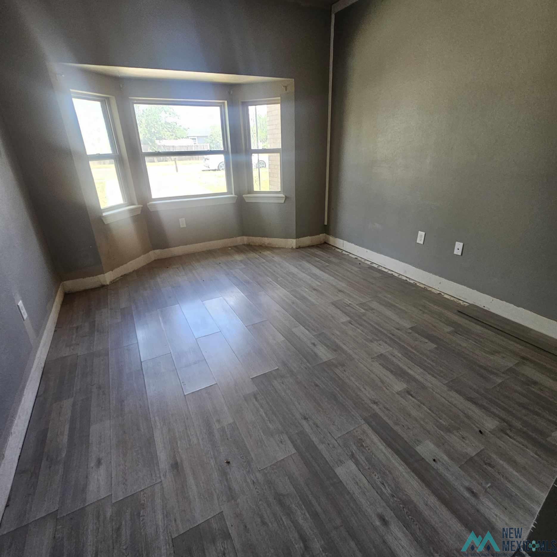 Clovis, New Mexico 88101, United States, 3 Bedrooms Bedrooms, ,2 BathroomsBathrooms,Residential,Pending,55430