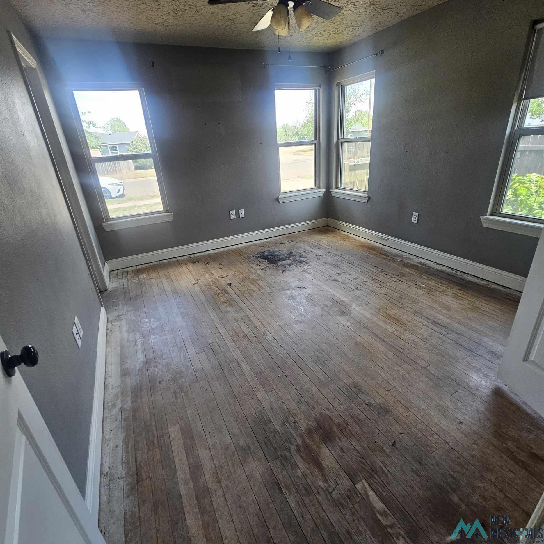 Clovis, New Mexico 88101, United States, 3 Bedrooms Bedrooms, ,2 BathroomsBathrooms,Residential,Pending,55430