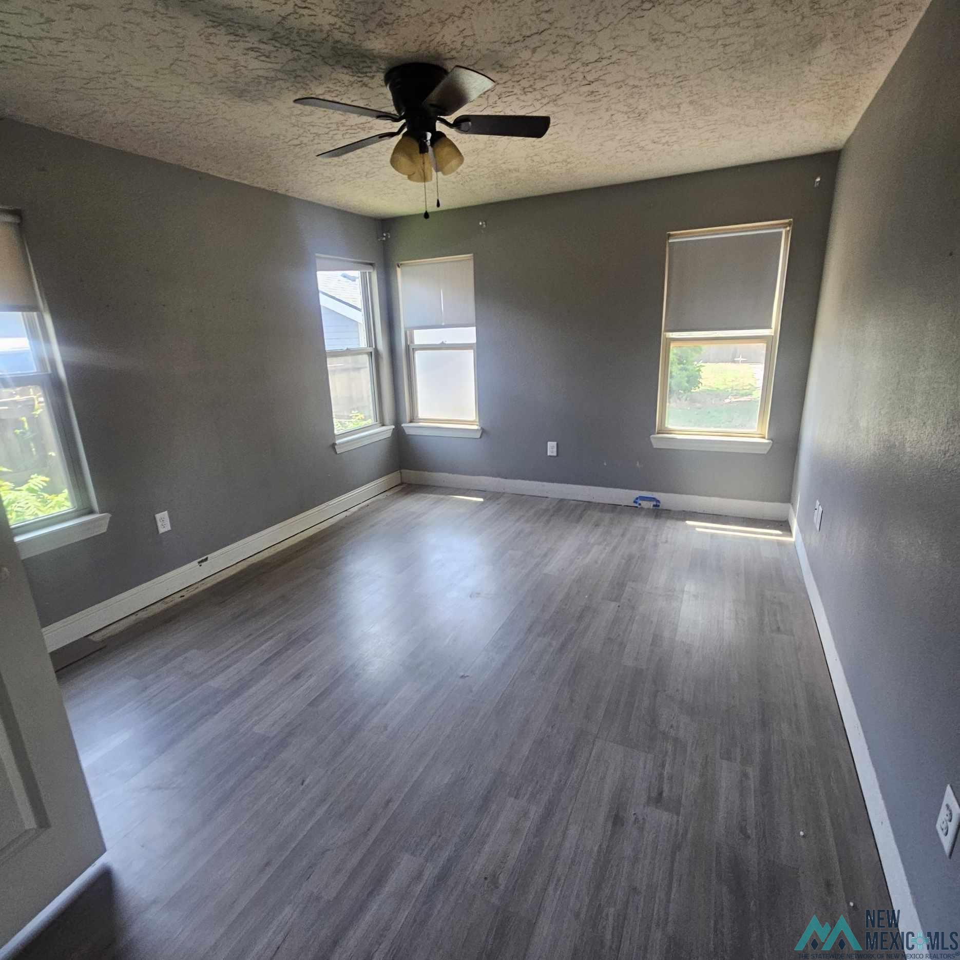 Clovis, New Mexico 88101, United States, 3 Bedrooms Bedrooms, ,2 BathroomsBathrooms,Residential,Pending,55430