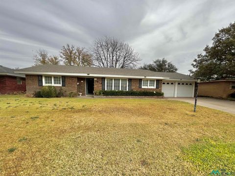 Homes For Sale - 1914 N Rojo Drive<br/> Hobbs, NM 88240