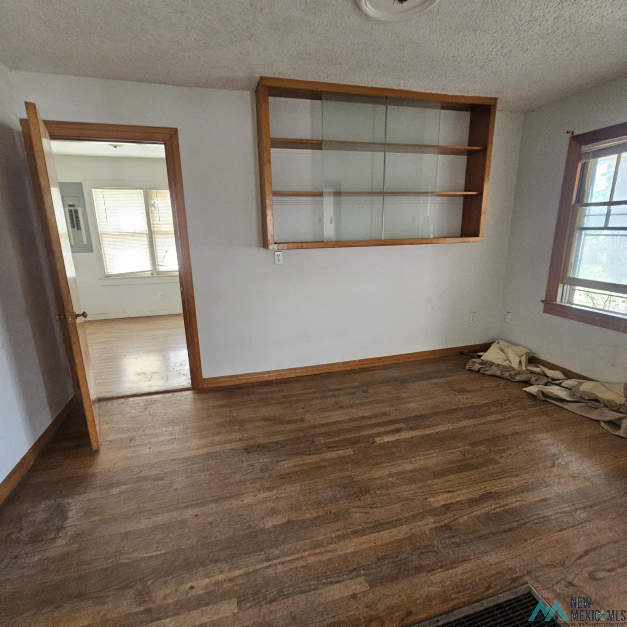 Portales, New Mexico 88130, United States, 3 Bedrooms Bedrooms, ,2 BathroomsBathrooms,Residential,Active,196890