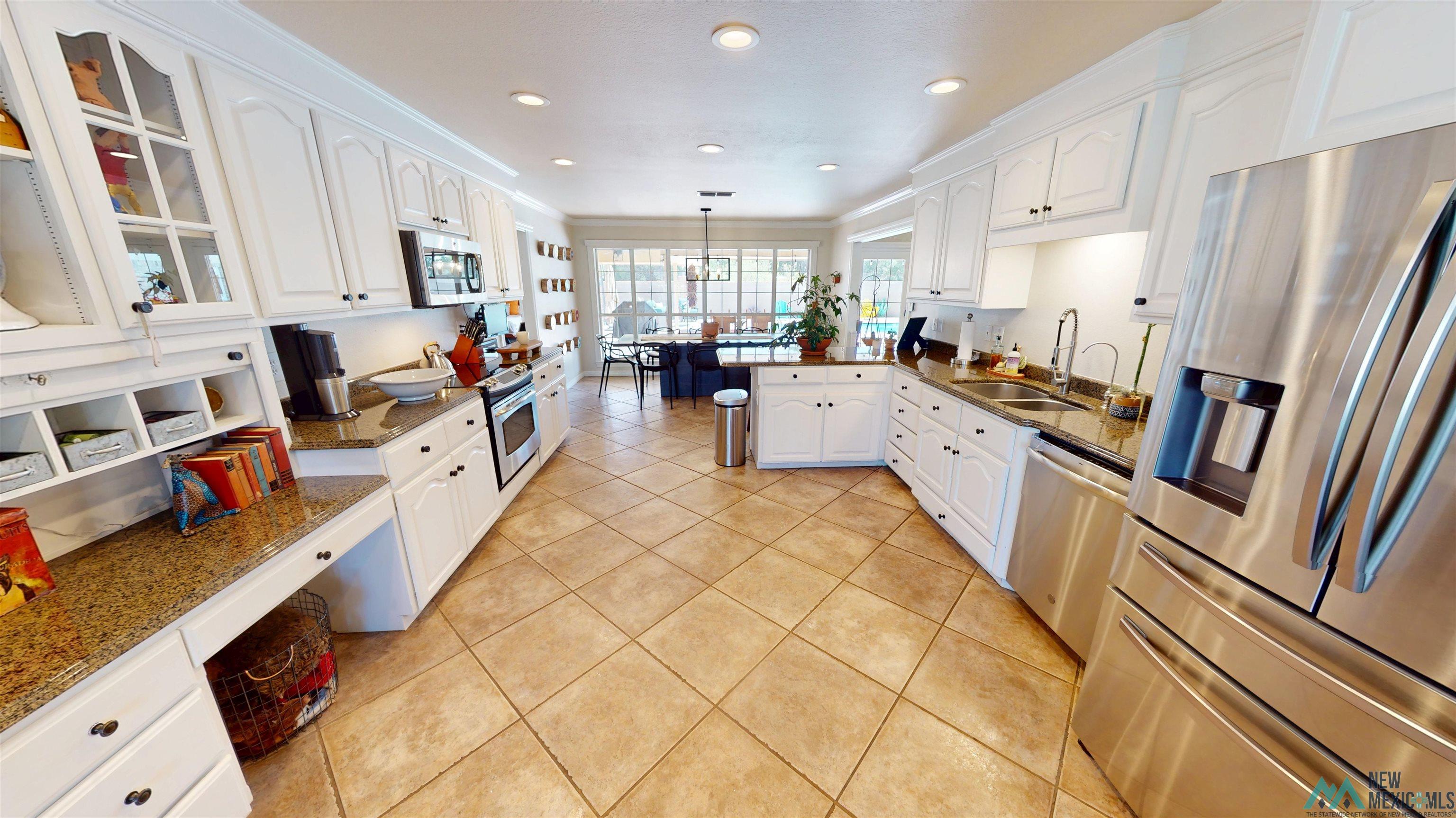 202 Avenue C, Longview, Texas image 17