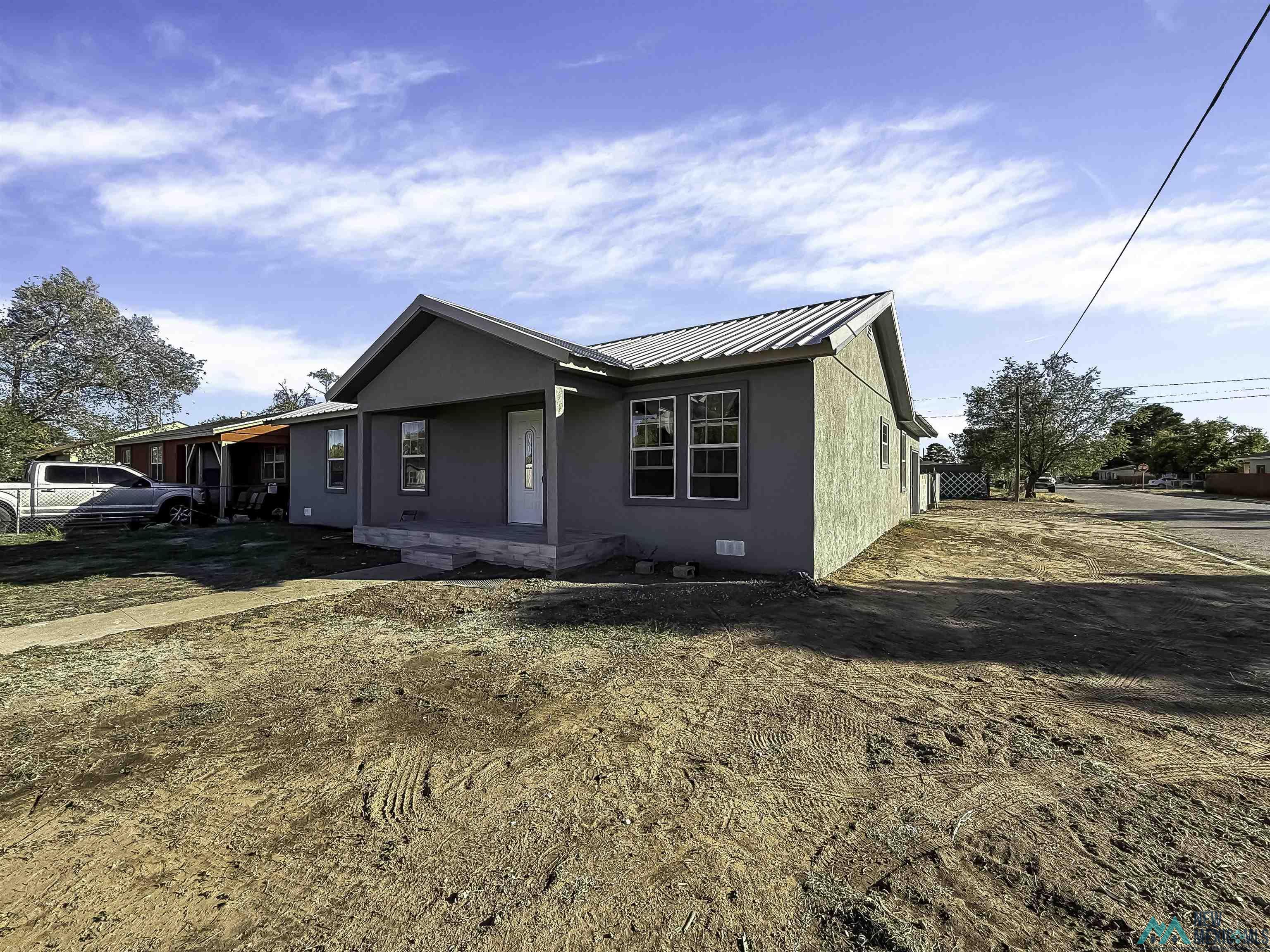 1017 W Van Buren Avenue, Lovington, New Mexico image 2