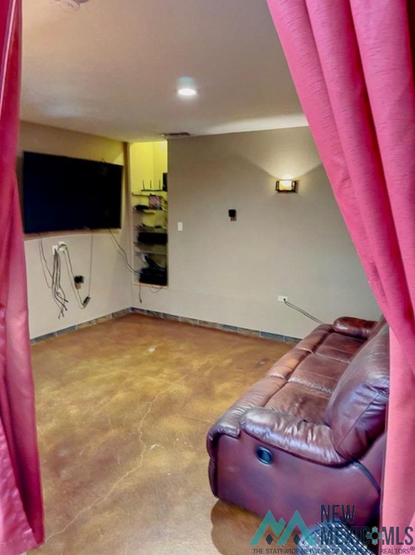 R292 N Thirteenth Street, Artesia, Texas image 16