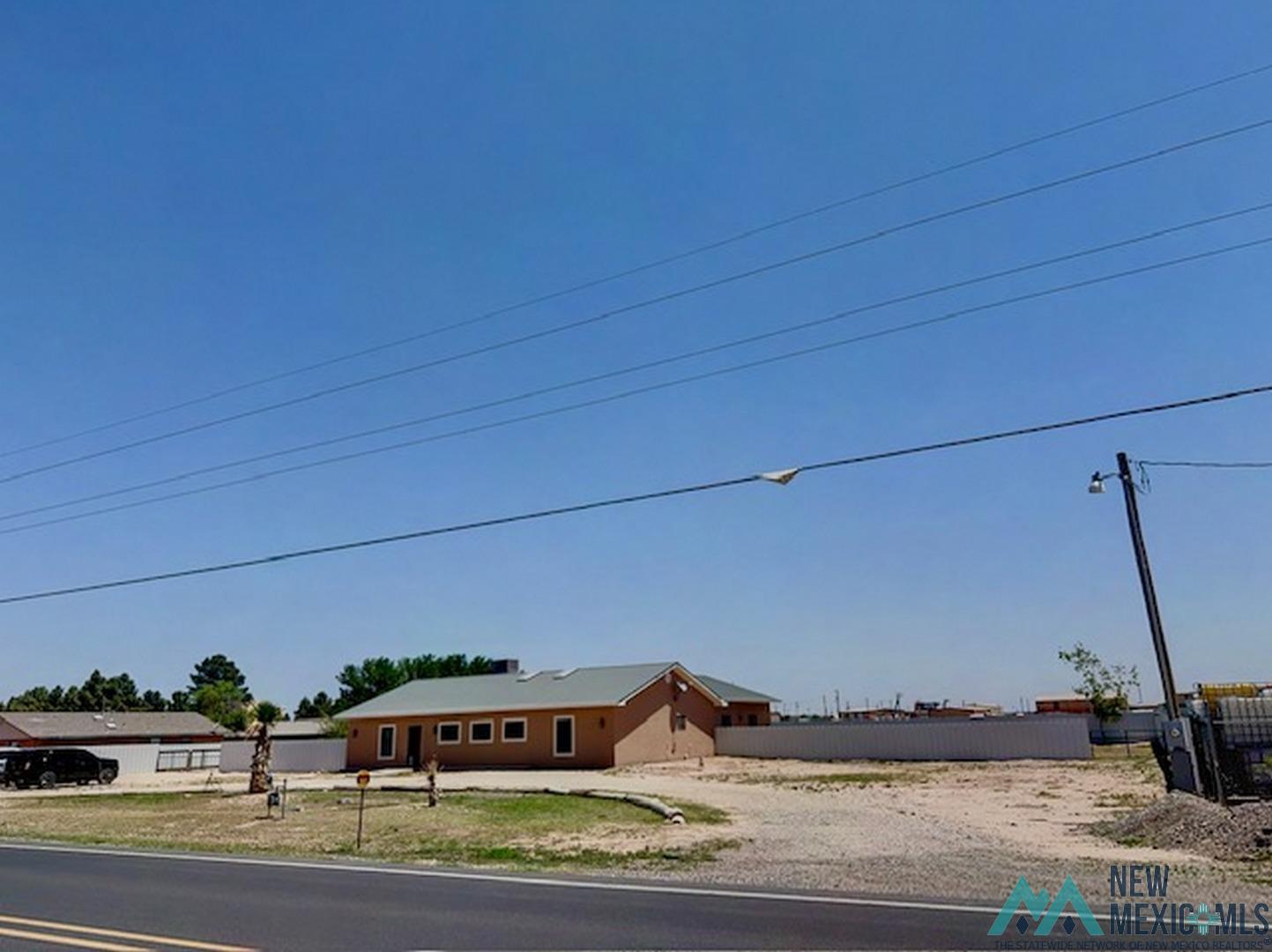 R292 N Thirteenth Street, Artesia, Texas image 1