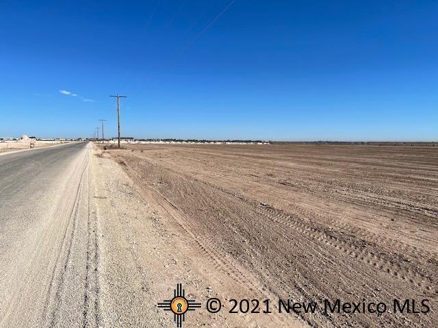 880 W Derrick Road, Carlsbad, New Mexico image 4