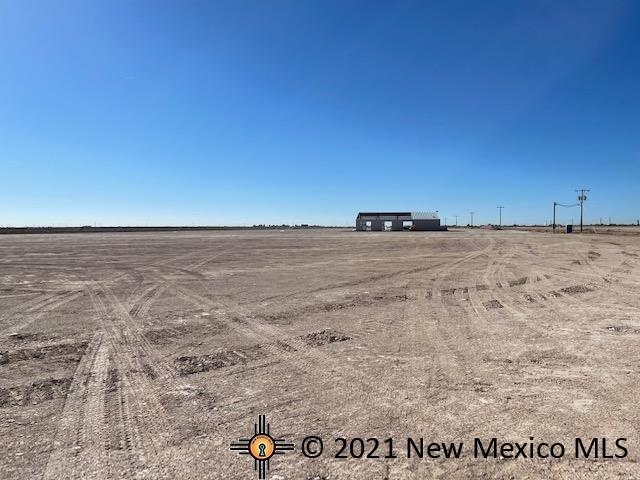 880 W Derrick Road, Carlsbad, New Mexico image 3