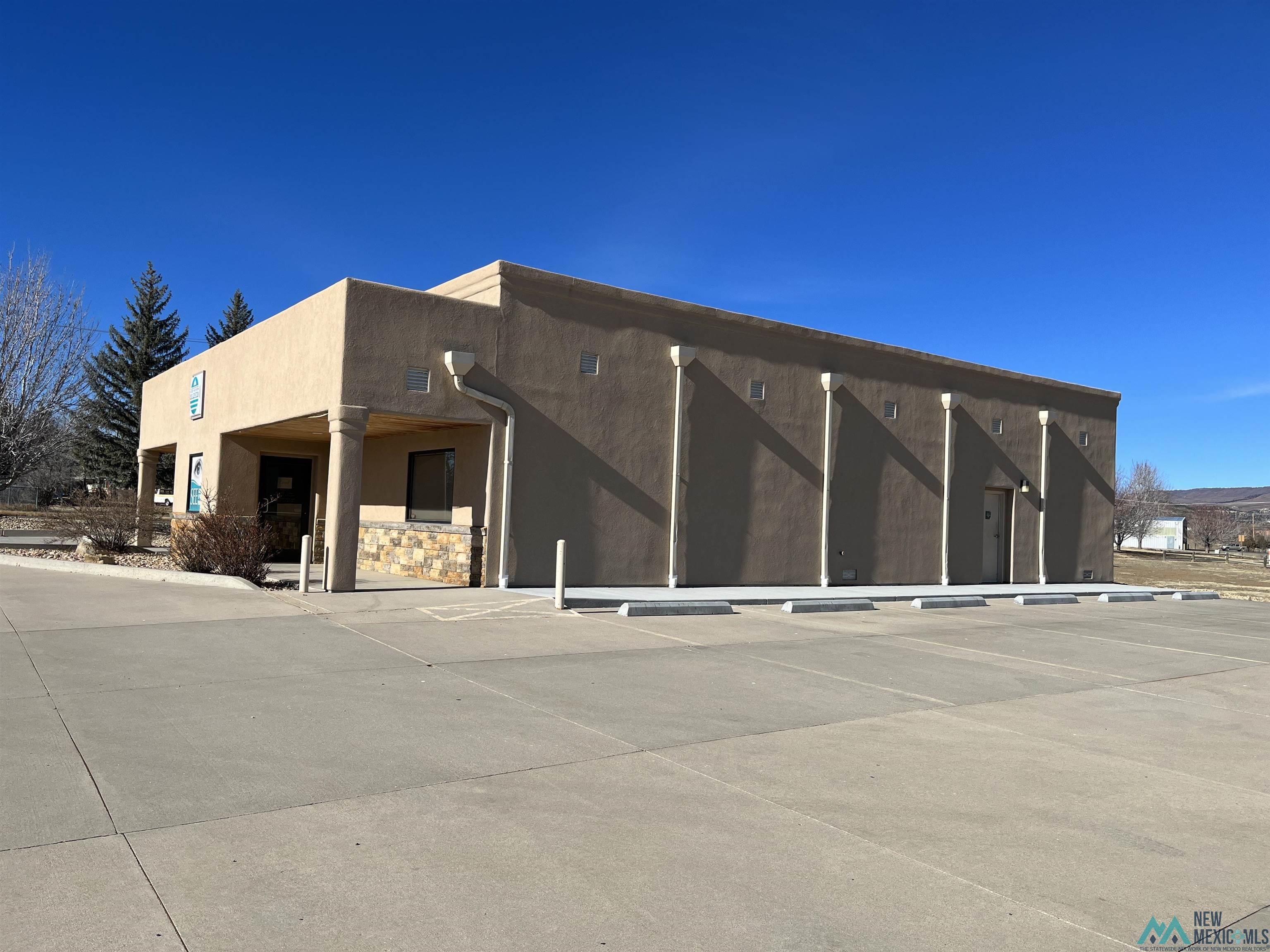 1801 Hospital Drive, Raton, New Mexico image 2