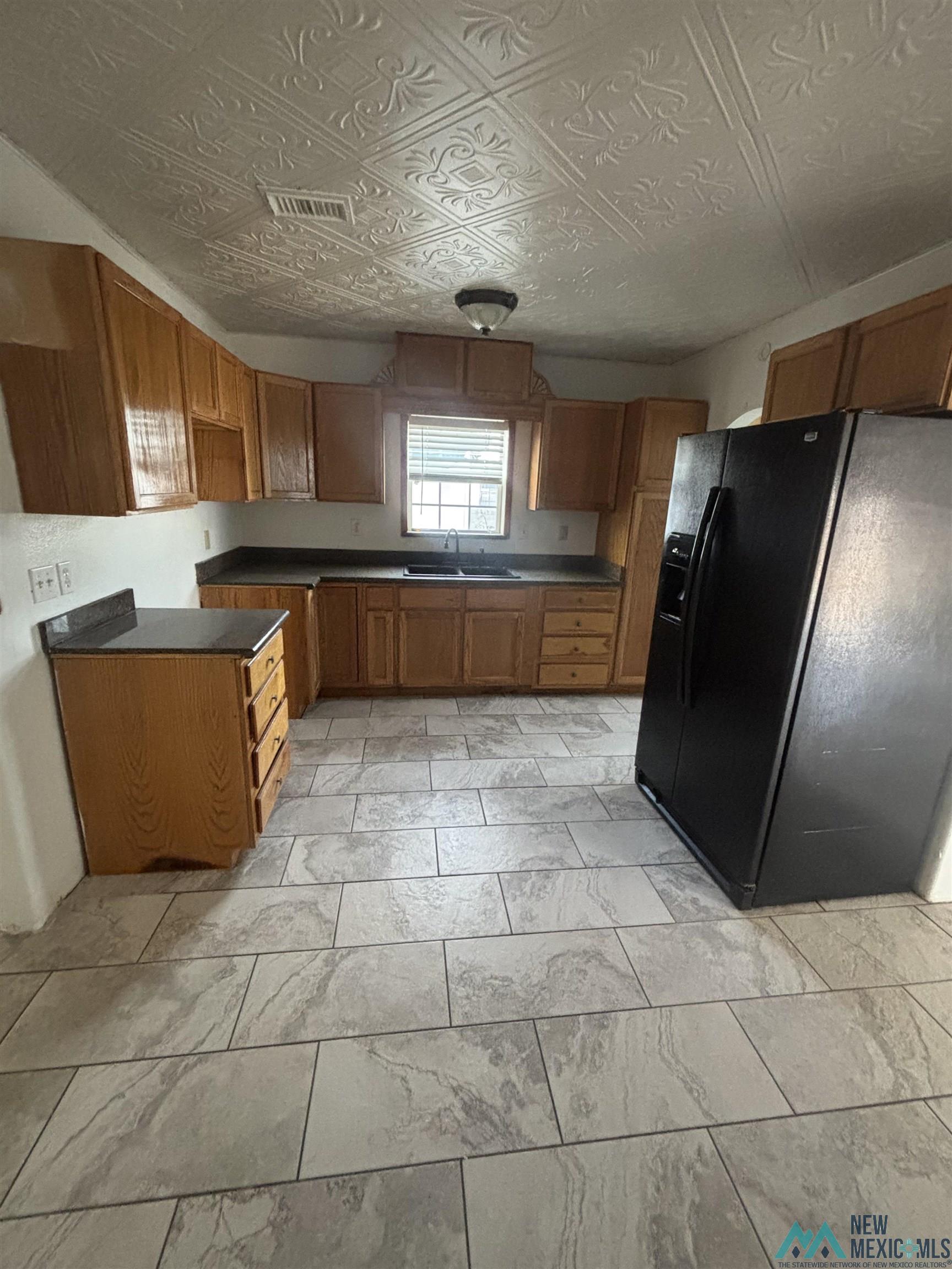 414 S Mesa Street, Carlsbad, Texas image 6
