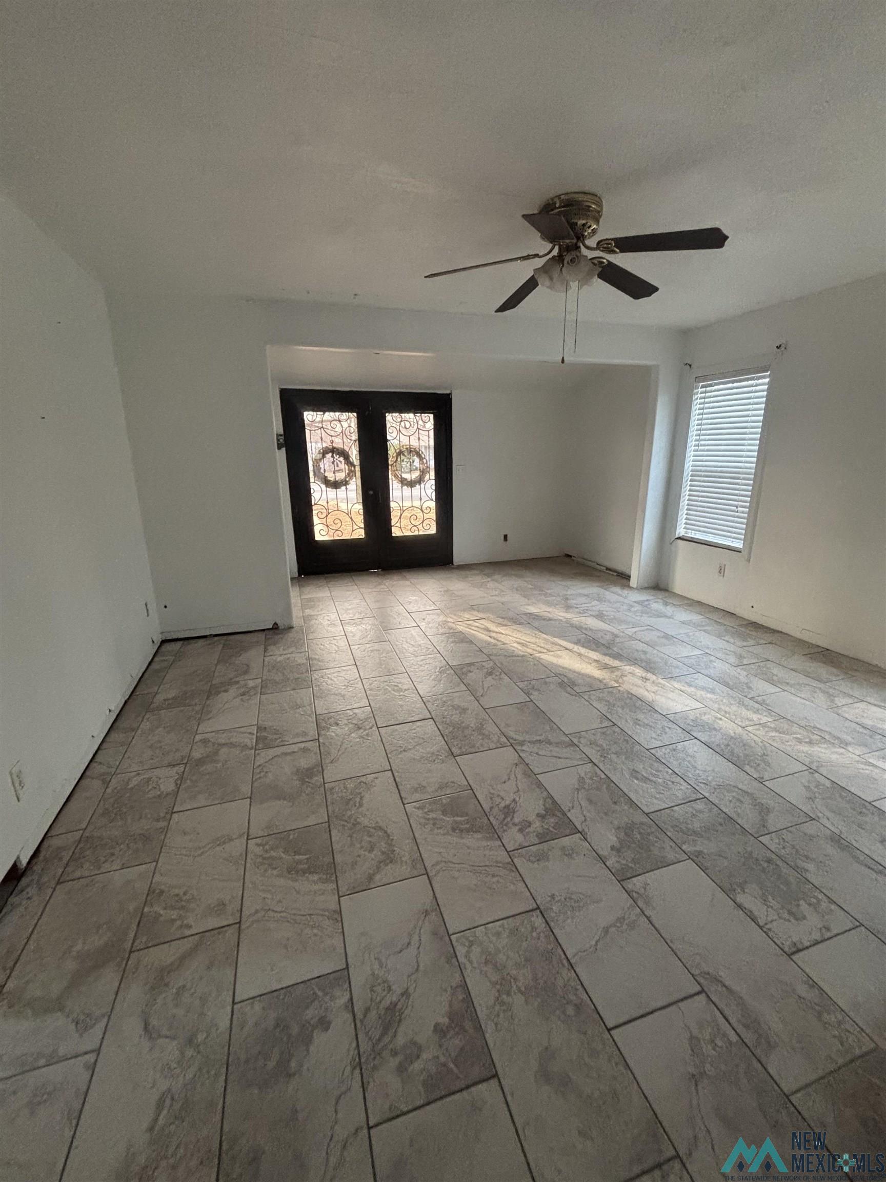 414 S Mesa Street, Carlsbad, Texas image 2