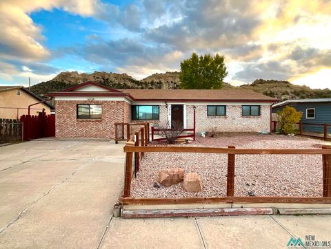 Homes For Sale - 3416 Ciniza Drive<br/> Mckinley County, Gallup, NM 87301