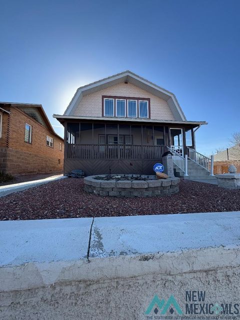 Homes For Sale - 108 E Hill Avenue<br/> Mckinley County, Gallup, NM 87301