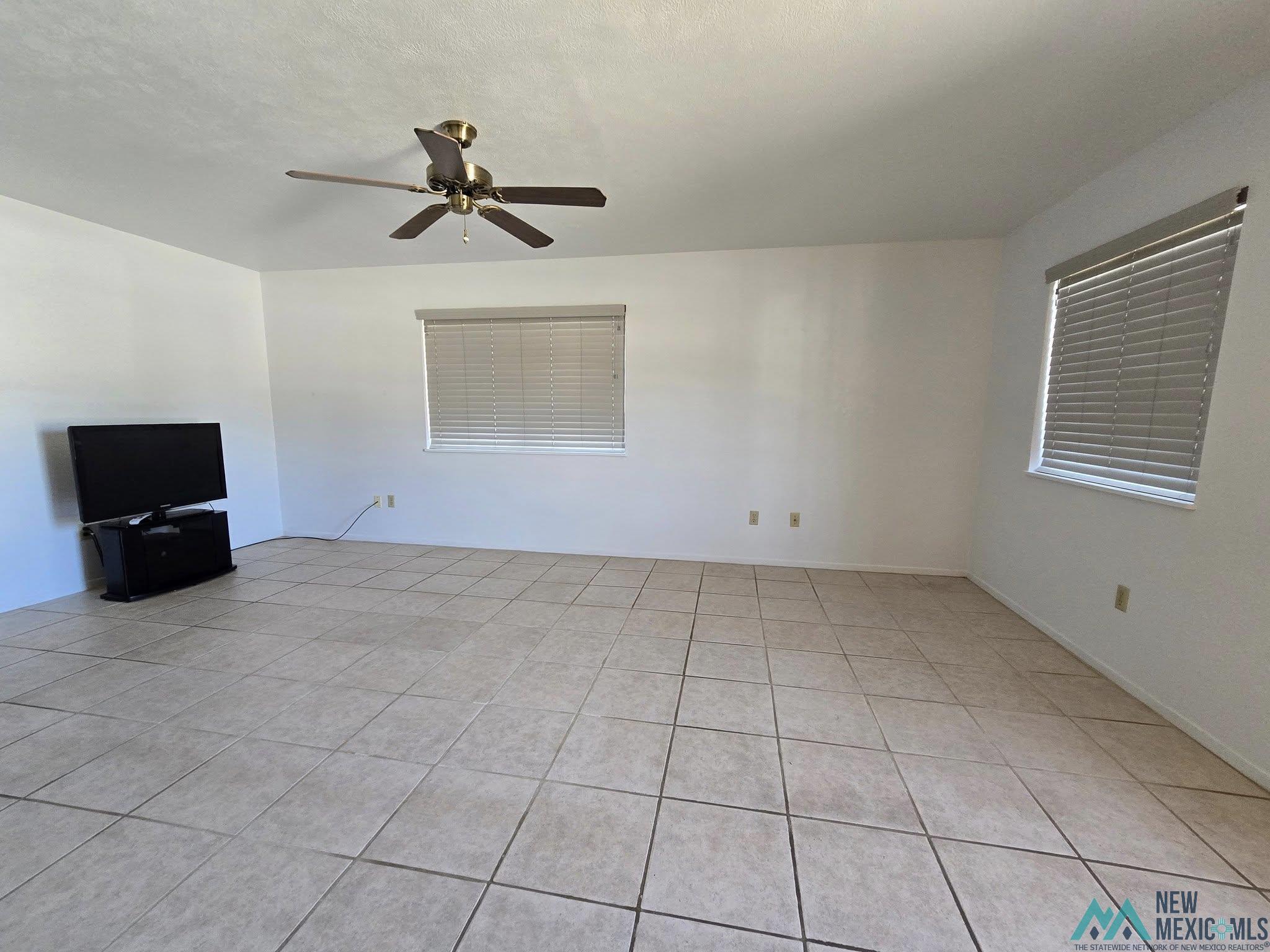 2305 Avenue C Avenue, Carlsbad, Texas image 3