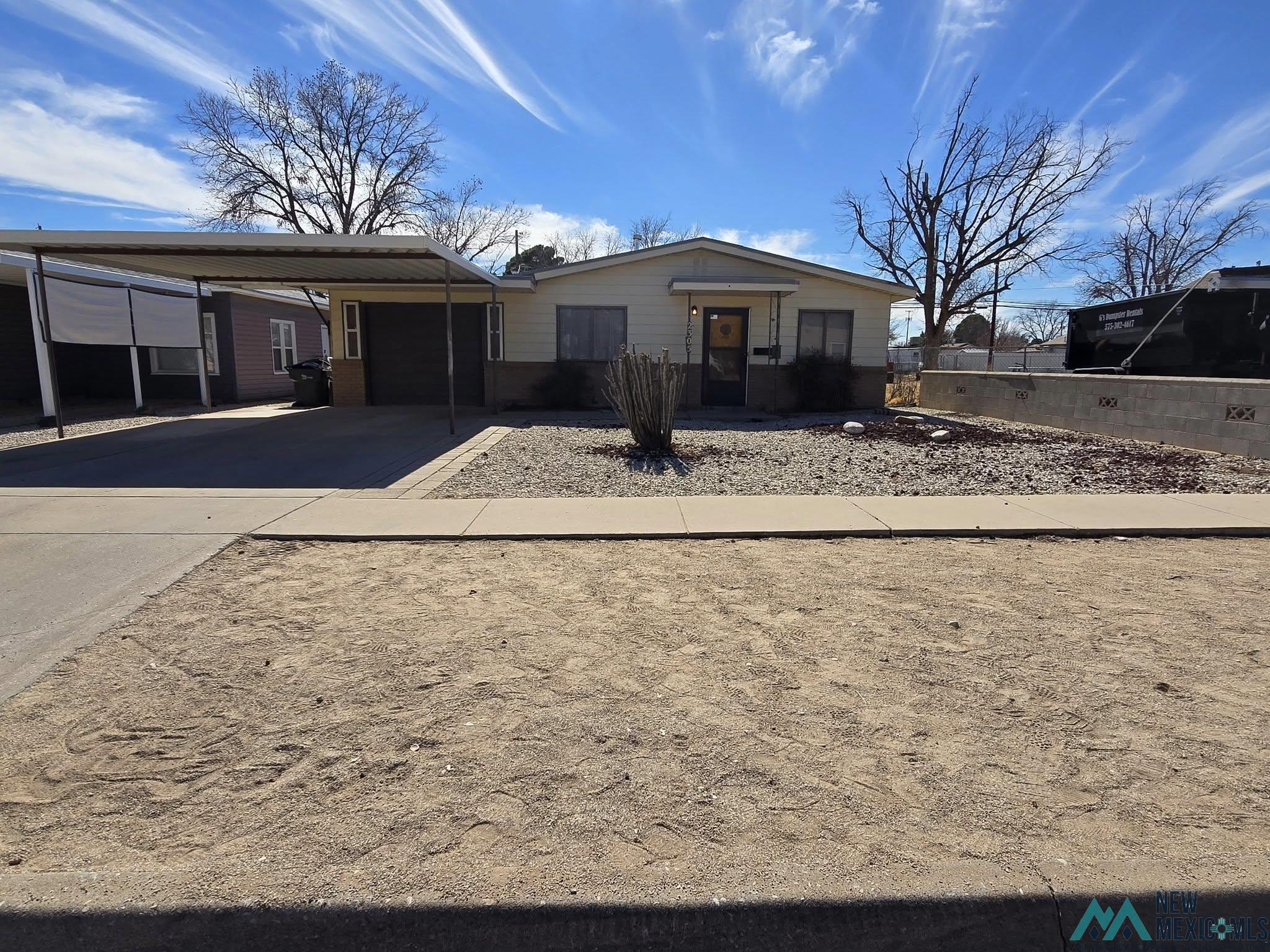 2305 Avenue C Avenue, Carlsbad, New Mexico image 1